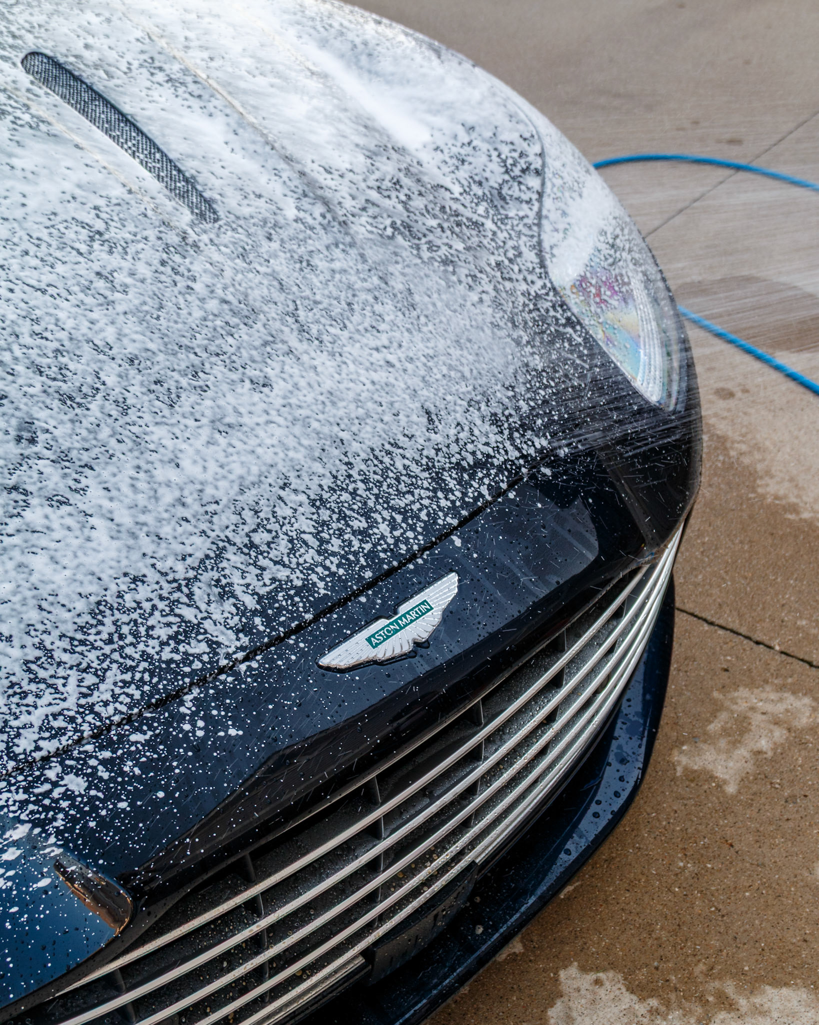 Aston Martin — frame 22