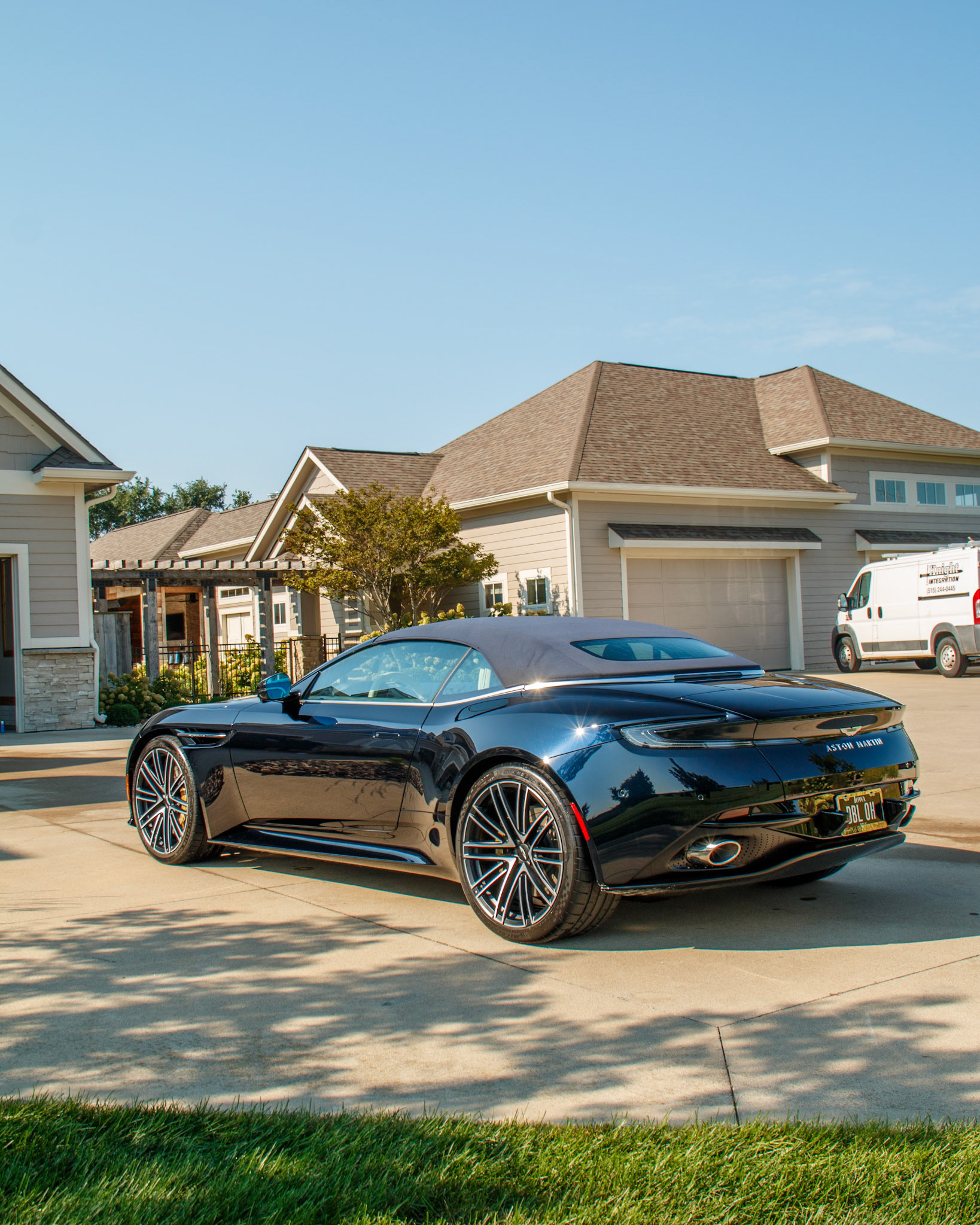 Aston Martin — frame 23