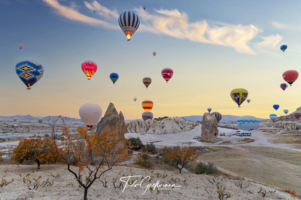 Hot air balloons near Göreme