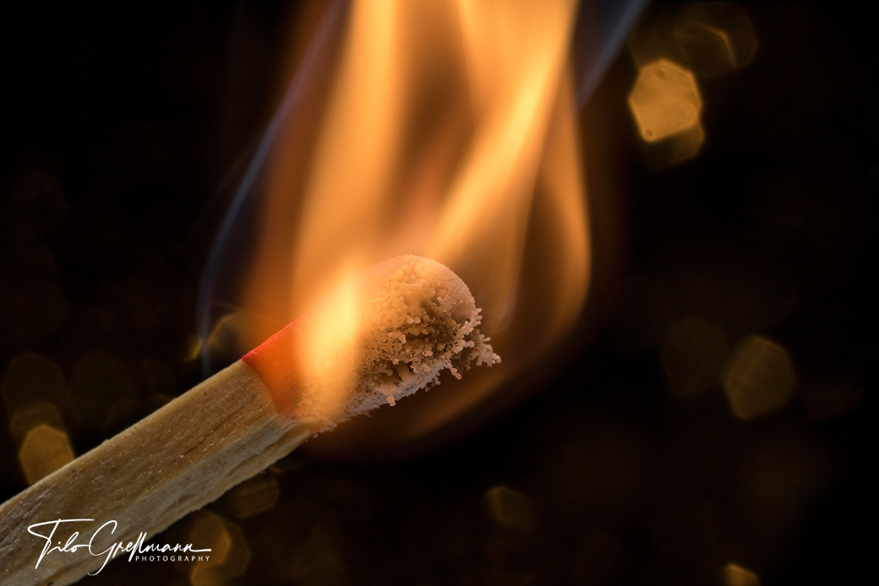Streichholz - match burns