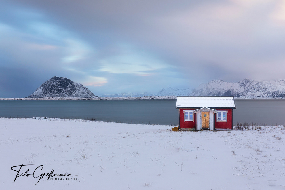 Fisherman's hut by the sea
