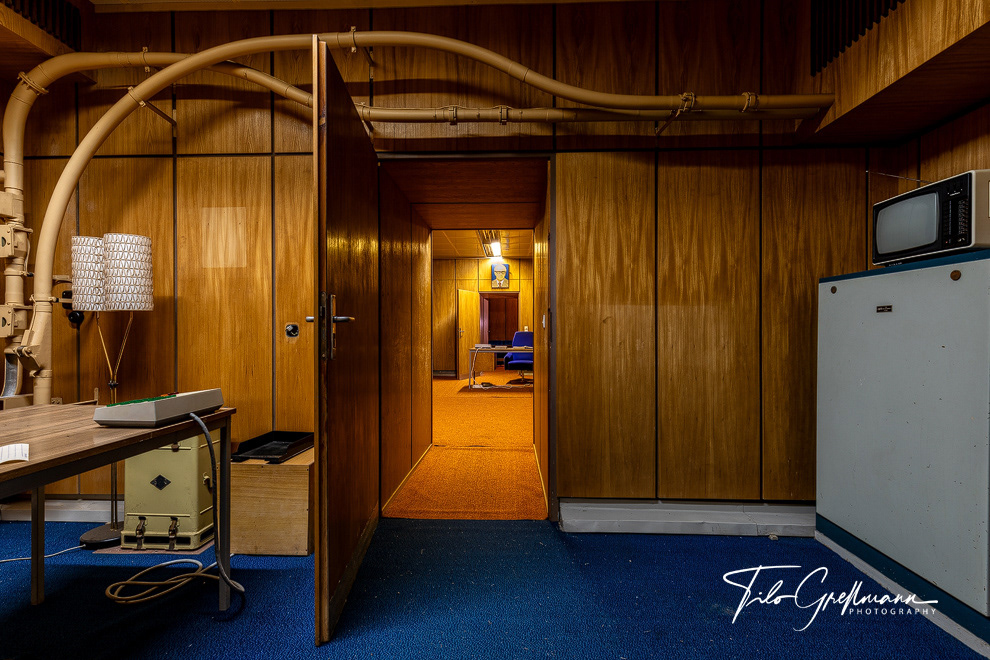 Minister Vorzimmer - Minister's Anteroom