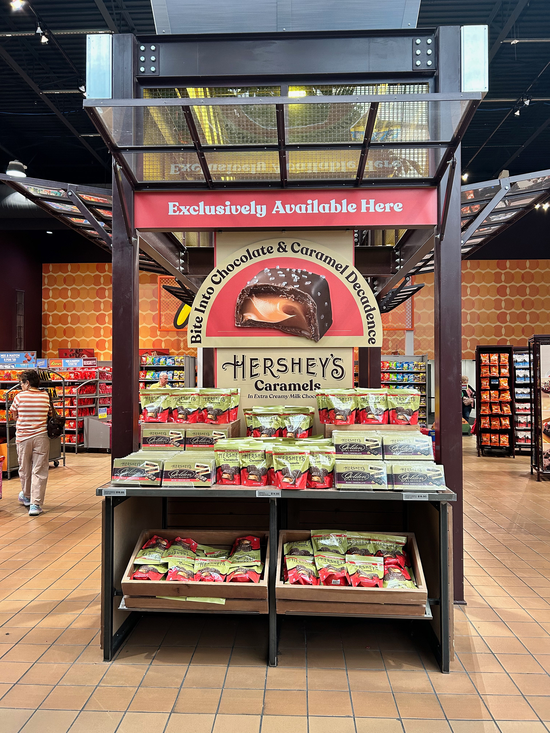 Endcap for Hershey's Caramels