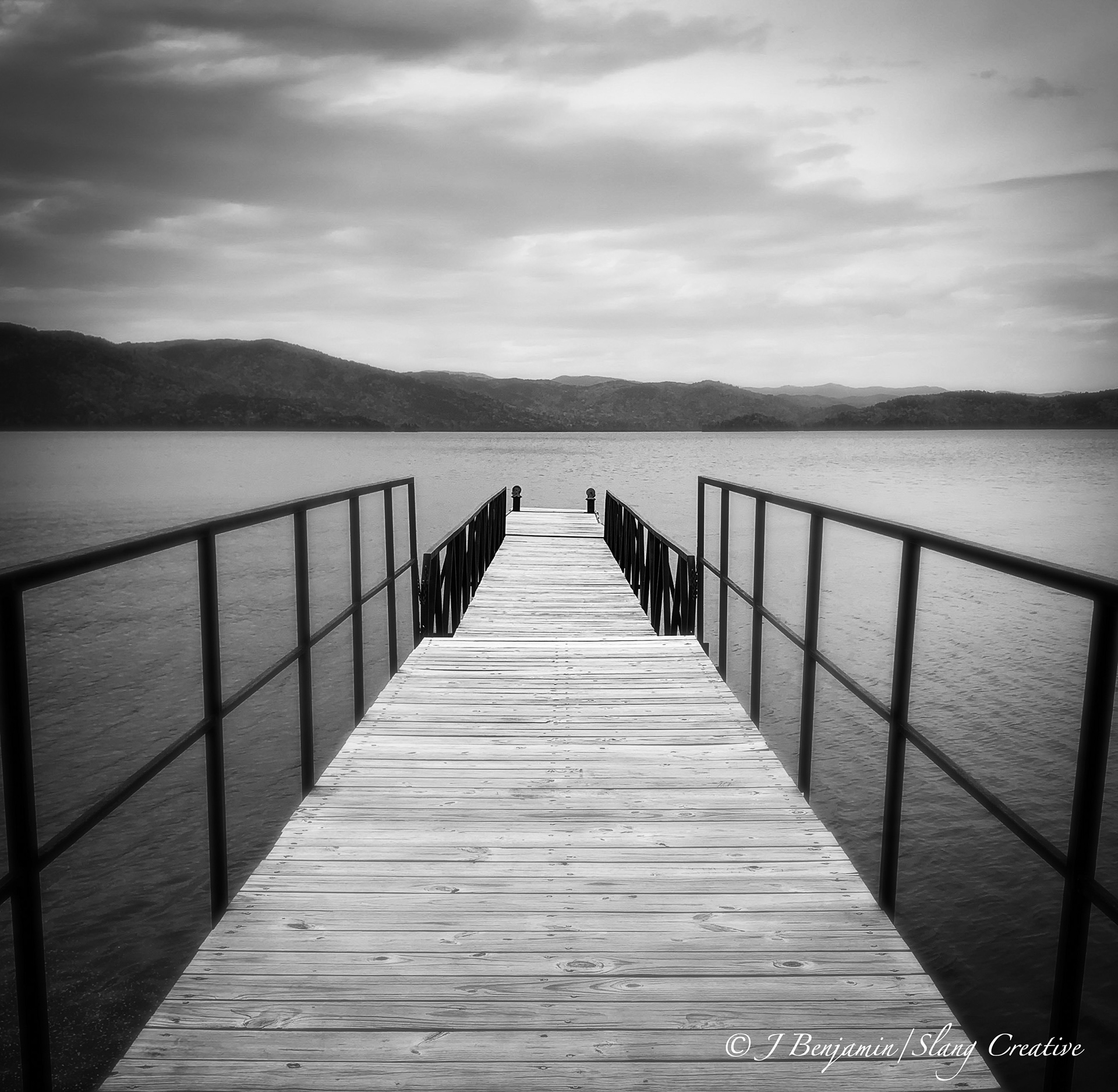B&W Dock - Lake Jocassee SC