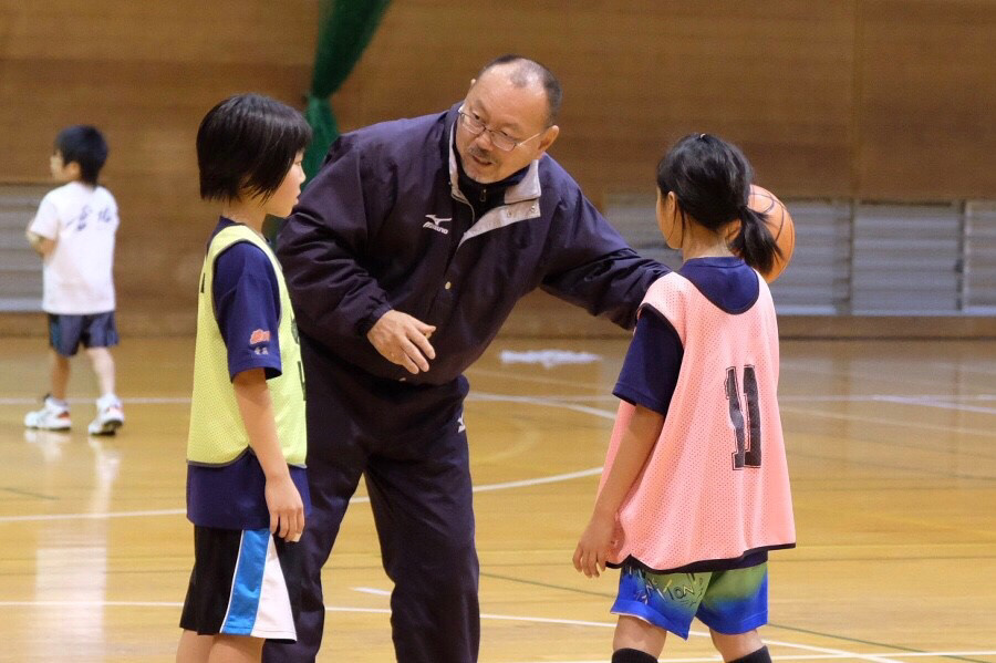 監督：平松  泰光