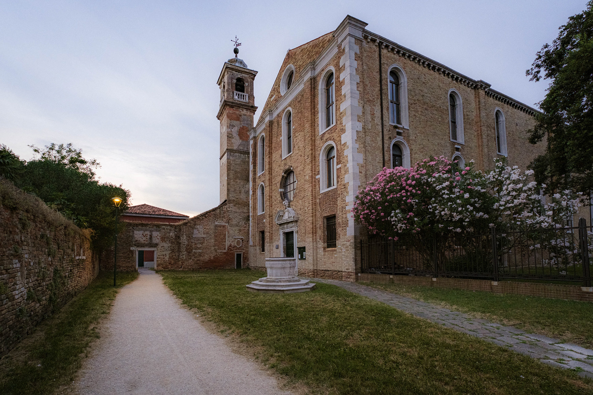 Murano, Italy. Church of Santa Maria degli Angeli – 1/80 sec, f. 5.0, ISO 1600 – 10 mm
