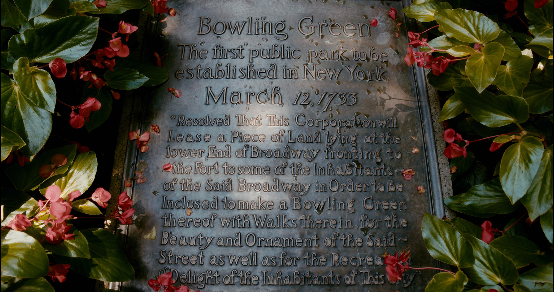 Bowling Green plaque inside park