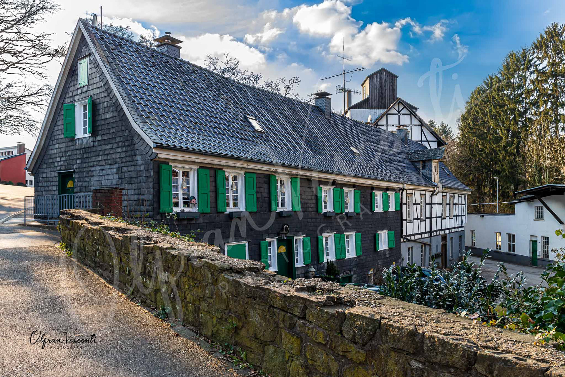 99. Tipical Bergische architecture.