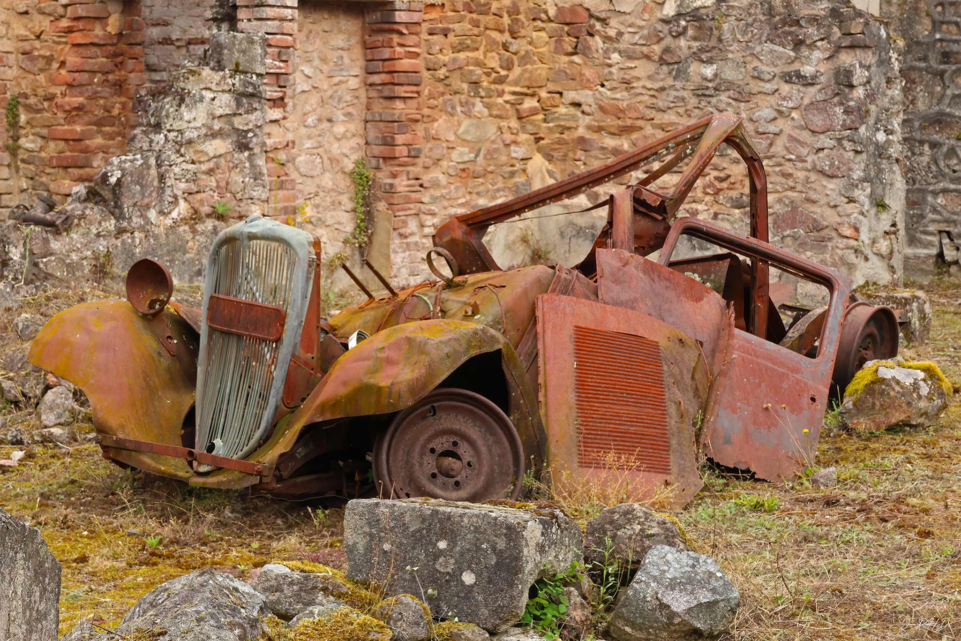 Oradour s/ Glane, France 2024.09 - #OA013