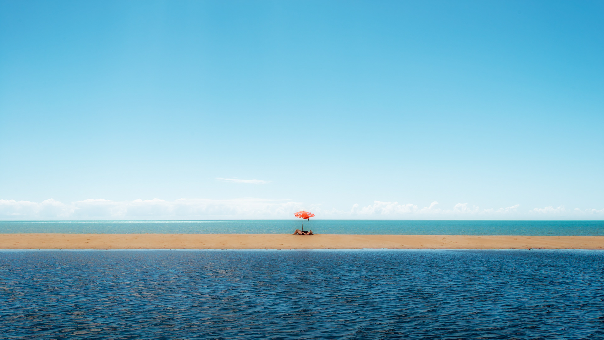 Endless holiday. Cumuruxatiba, Bahia. 2016. Series: Anonymous landscape.  Antonio Pessoa.