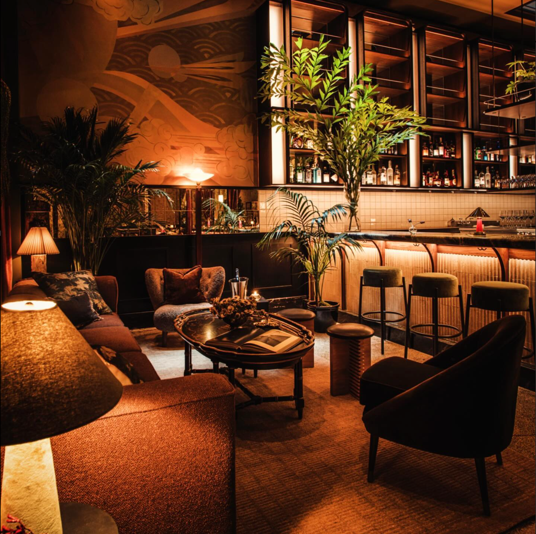Art Deco Tusk Bar Mural painted in collaboration with Erilan Design