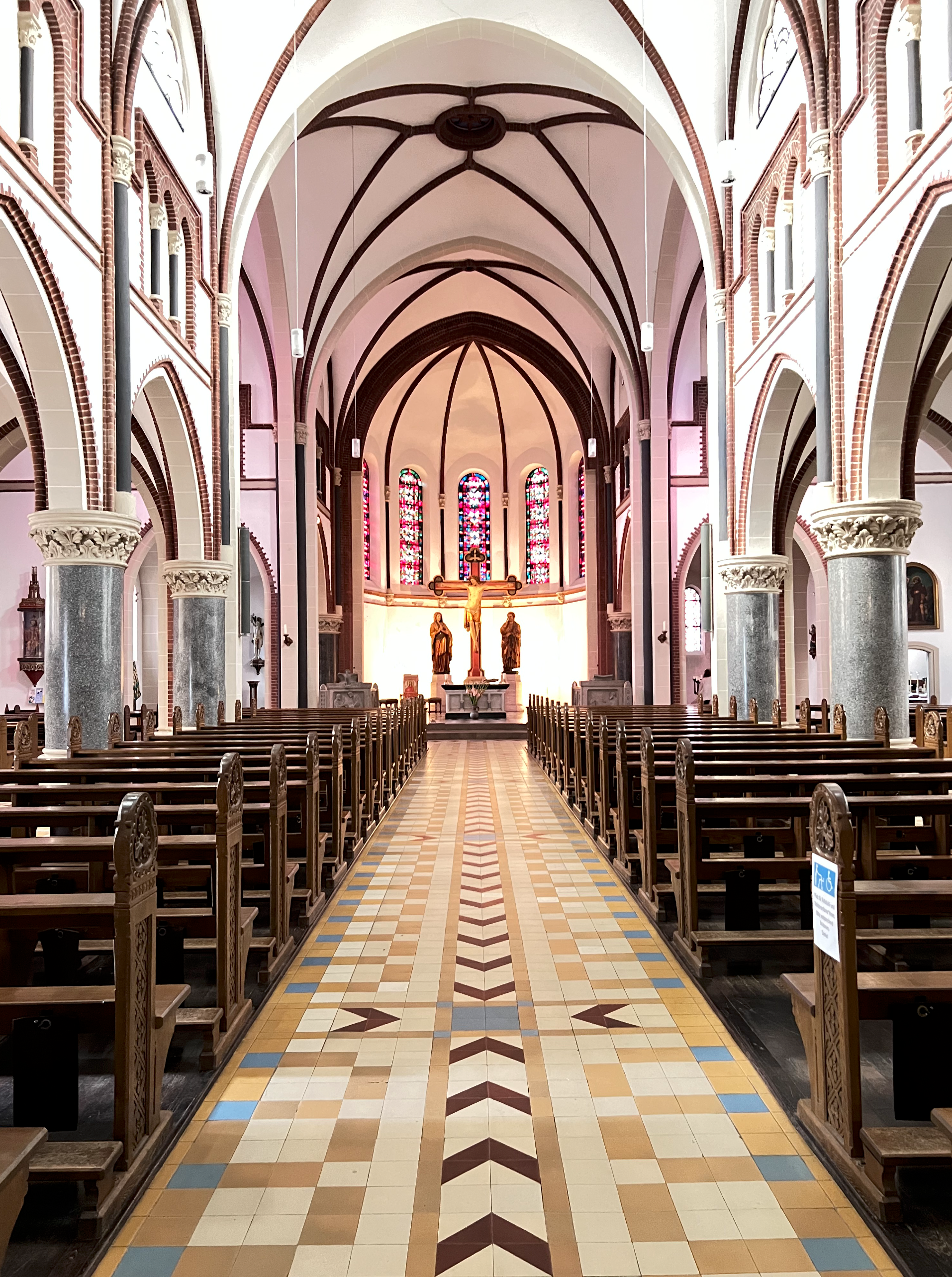 KIRCHENSCHIFF