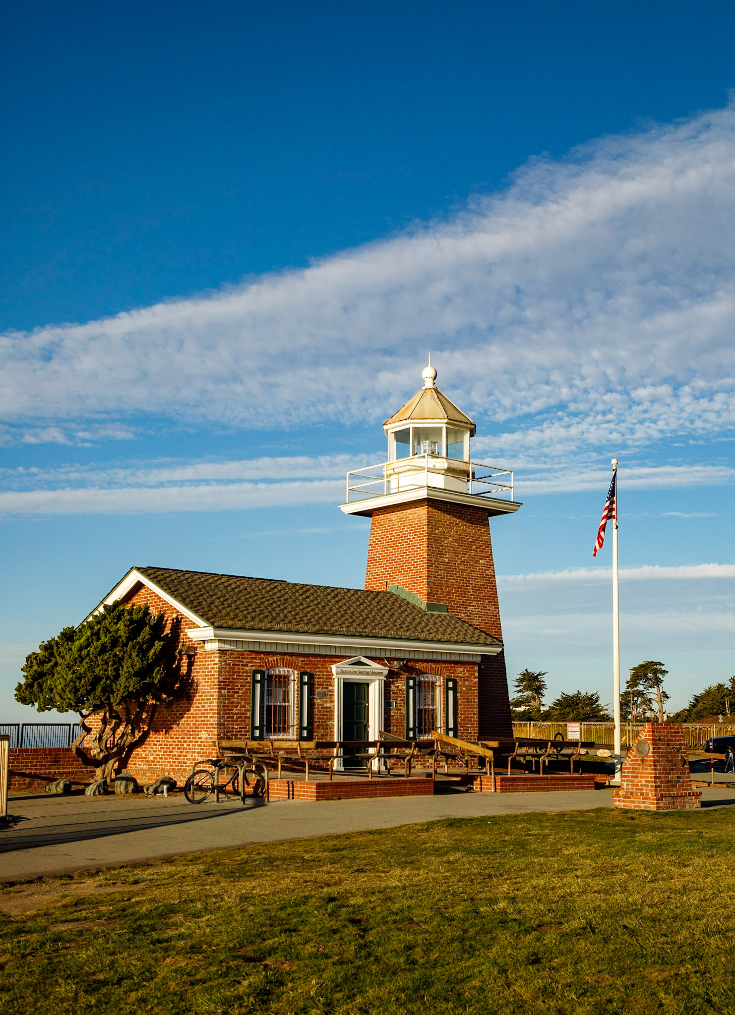 Santa Cruz Surfing Museum and Lighthouse