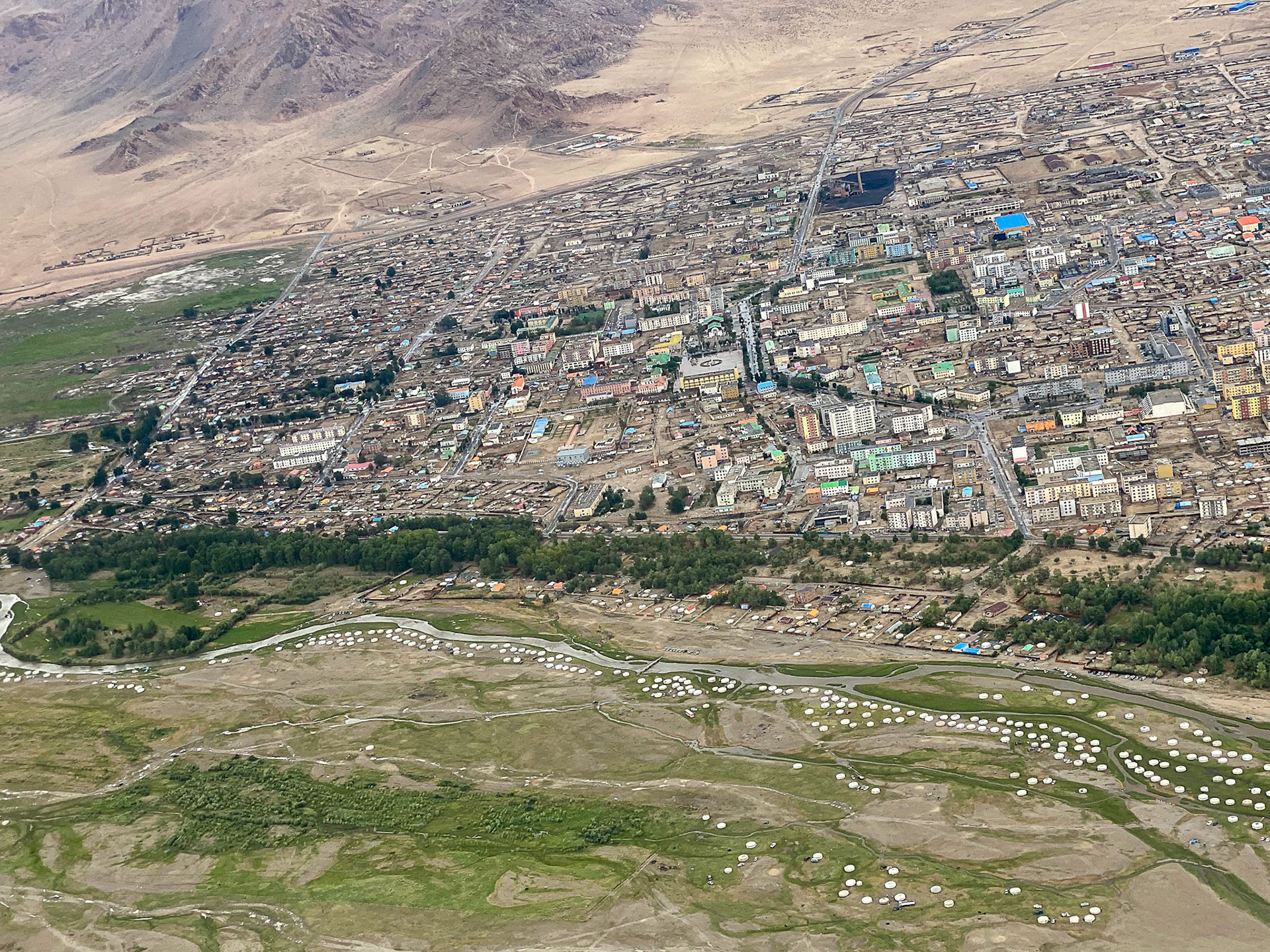 Hovd from the  air, notice all the Gers!