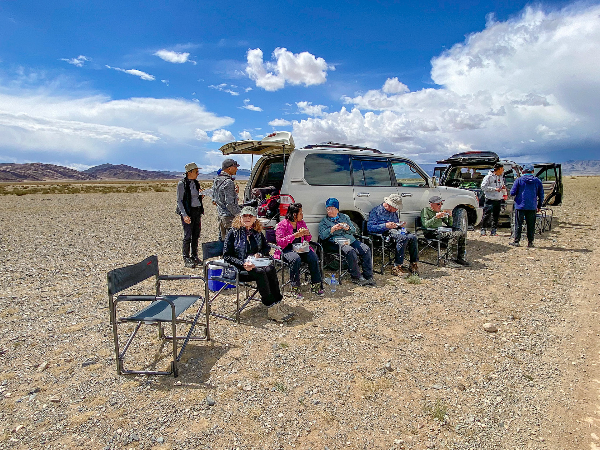 Lunch break while waiting for the race to begin