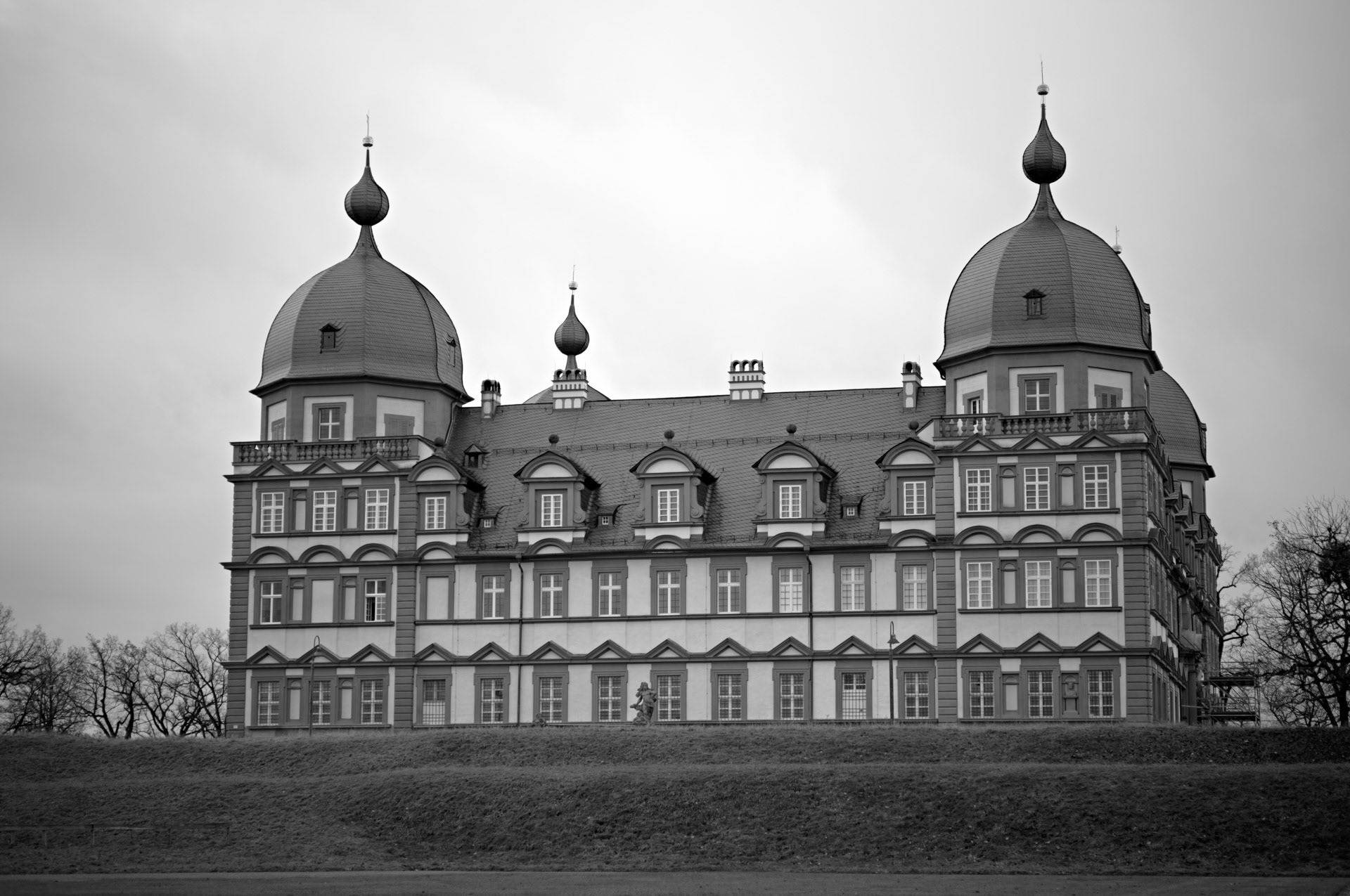 Schloss Seehof mit Leica M11 und Voigtländer 75mm unterwegs