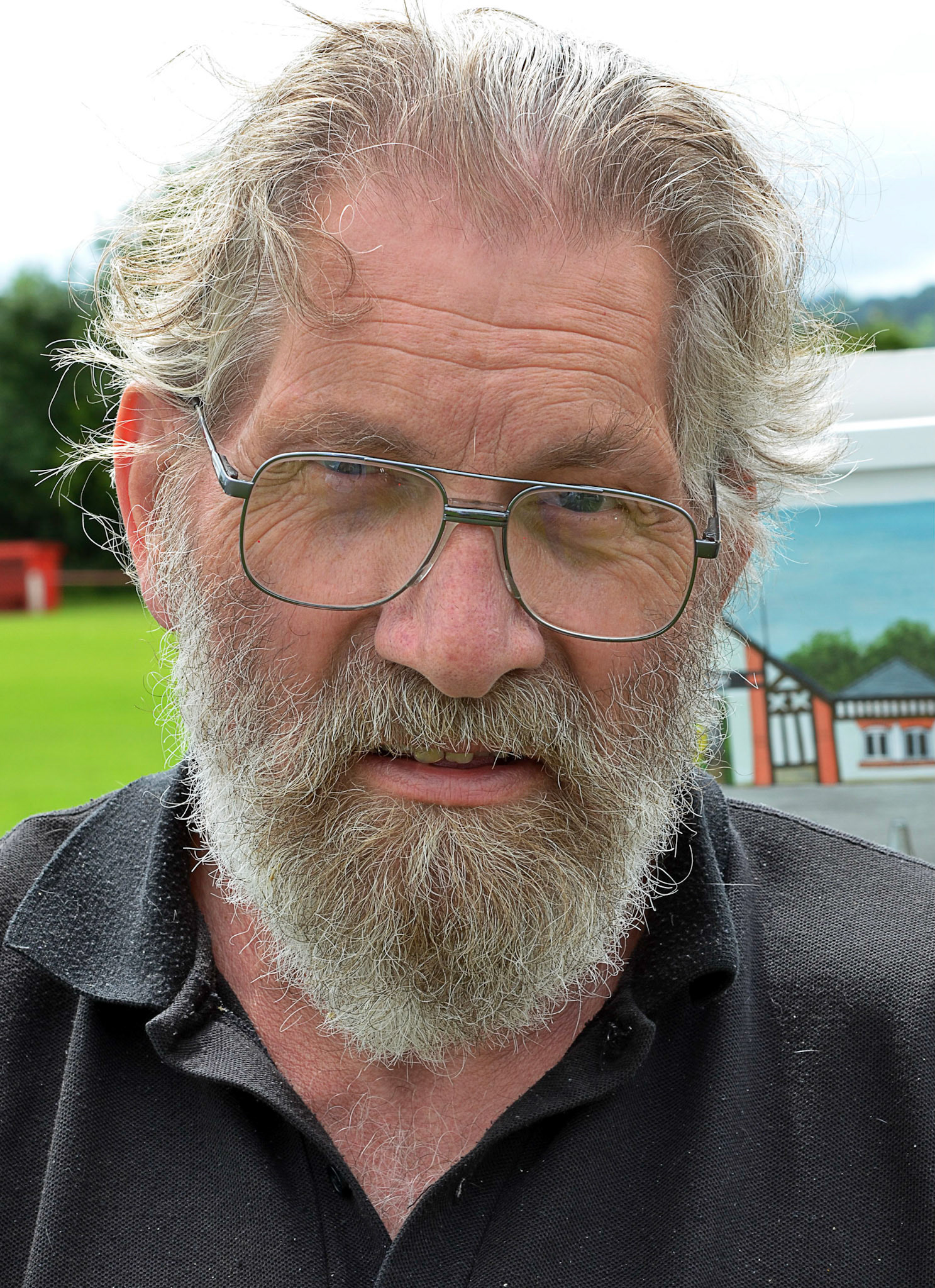 Jim Heath, 2013 Wood Carver and Artist.