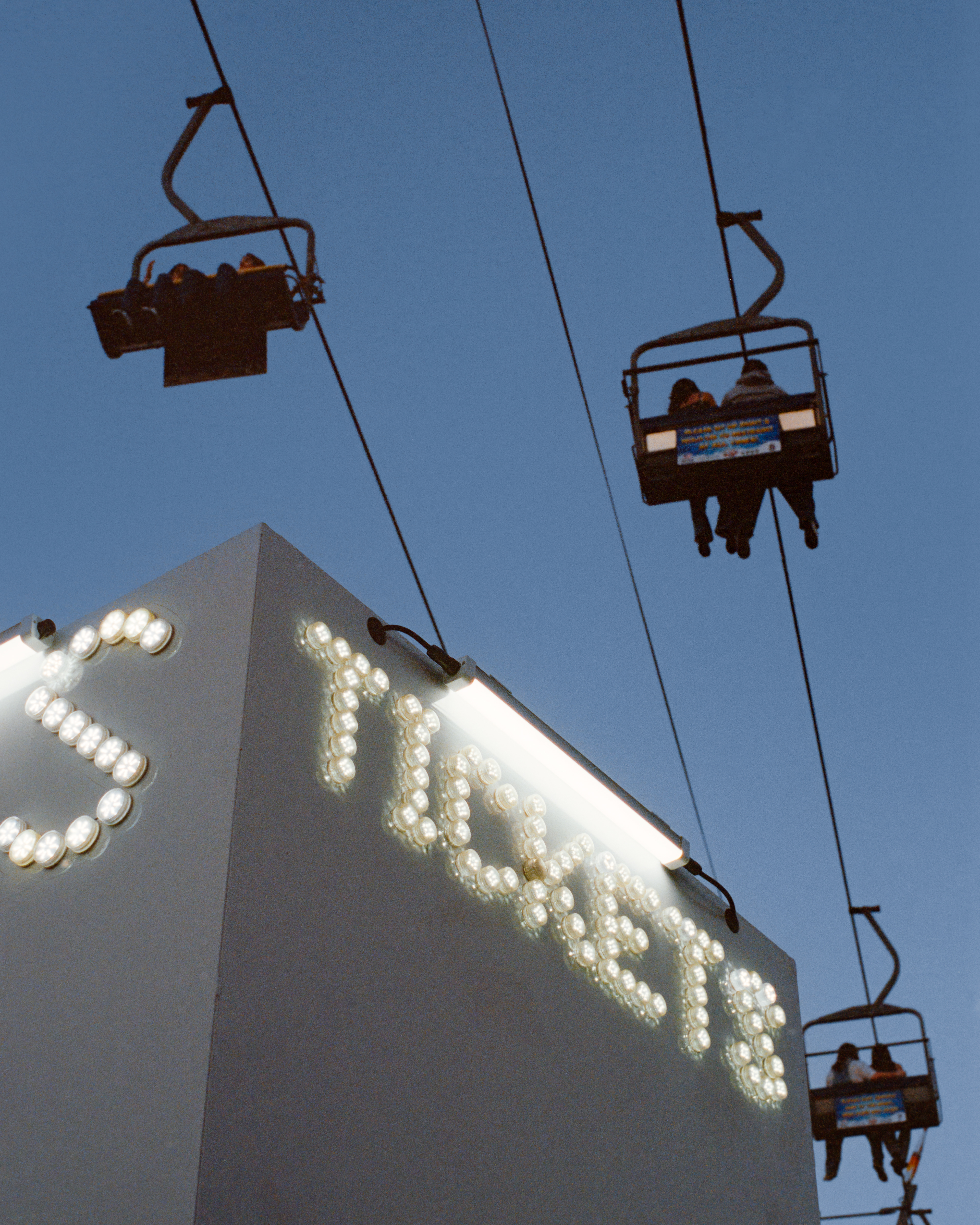 Costa Mesa, California - Nikon FM | 50mm | F8 | 1/250 | Portra 400