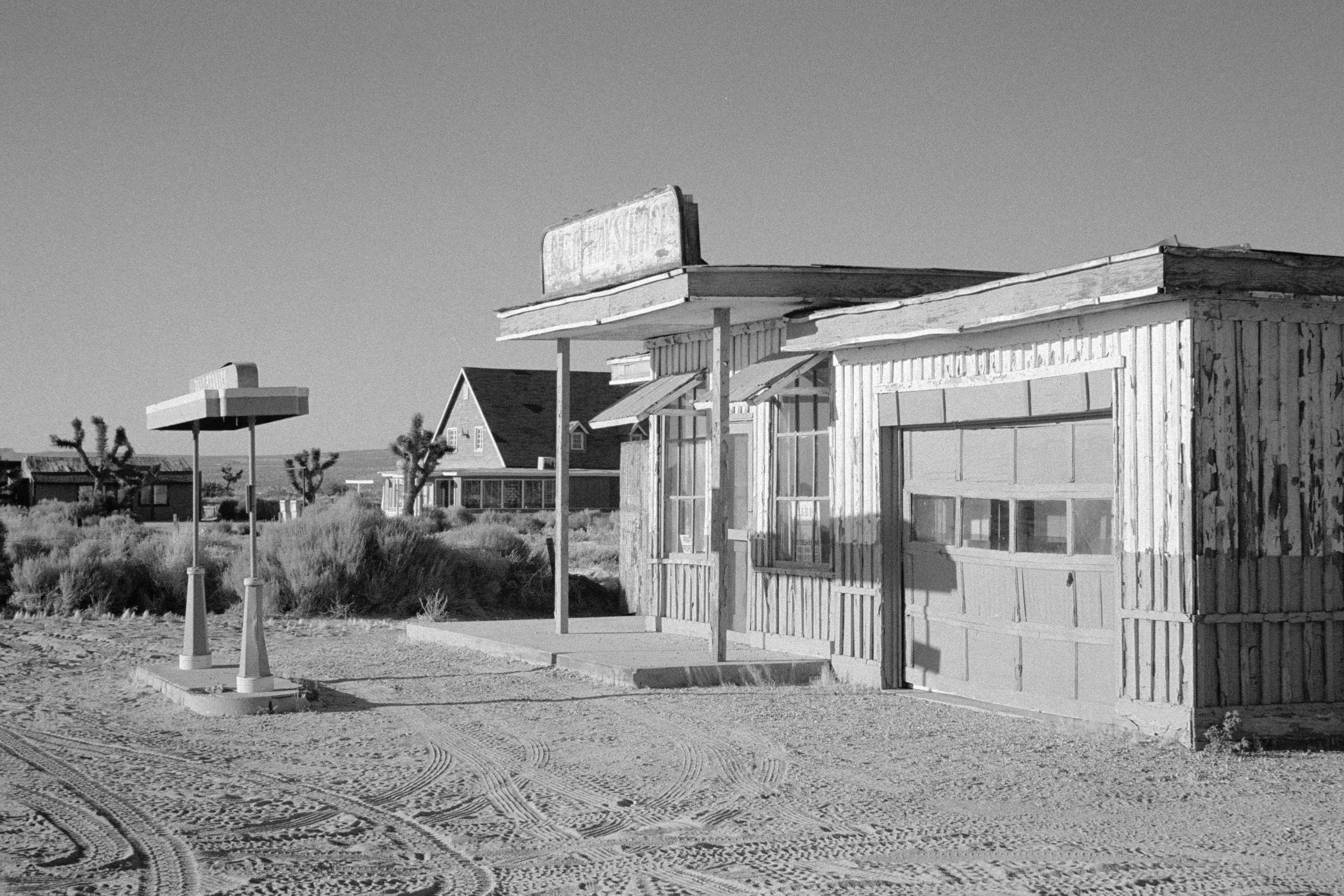 Lancaster, California - Nikon FM | 50mm | F11 | 1/250 | Ilford HP5