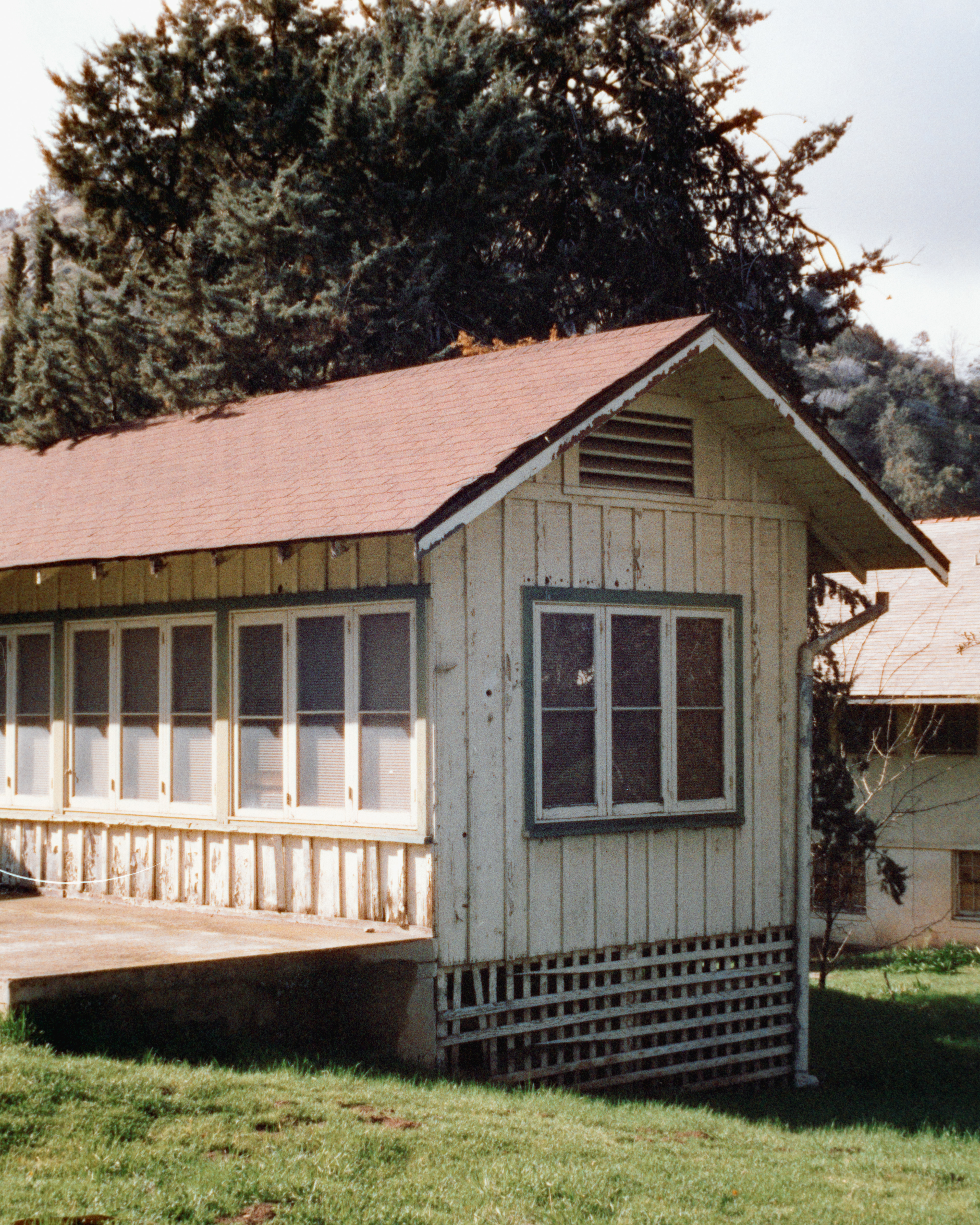 Keene, California - Nikon F4 | 50mm | F8 | 1/180 | Harmon Phoenix 200