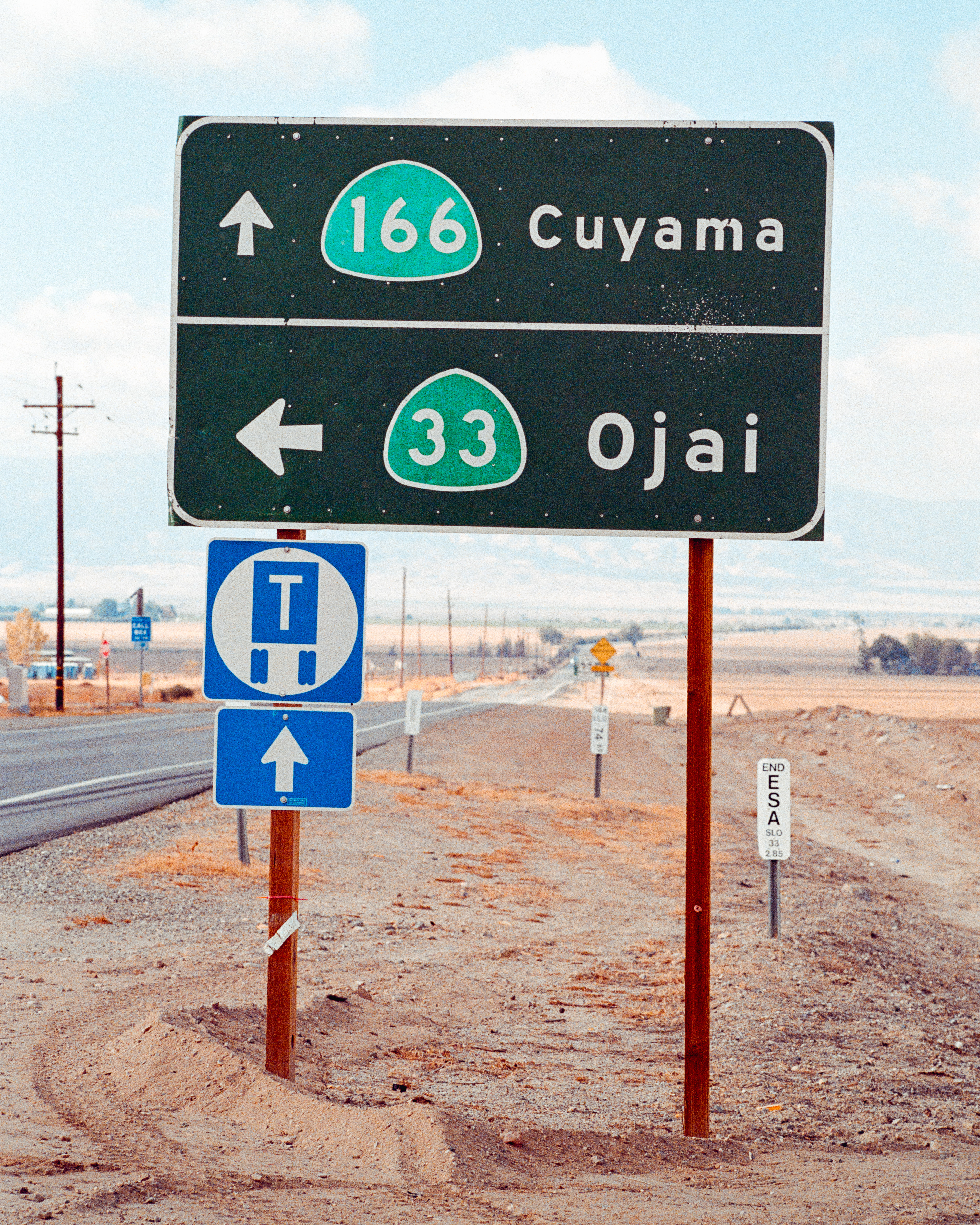 Near New Cuyama, California - Nikon FM | 105mm | F8 | 1/1000 | Fujifilm 400
