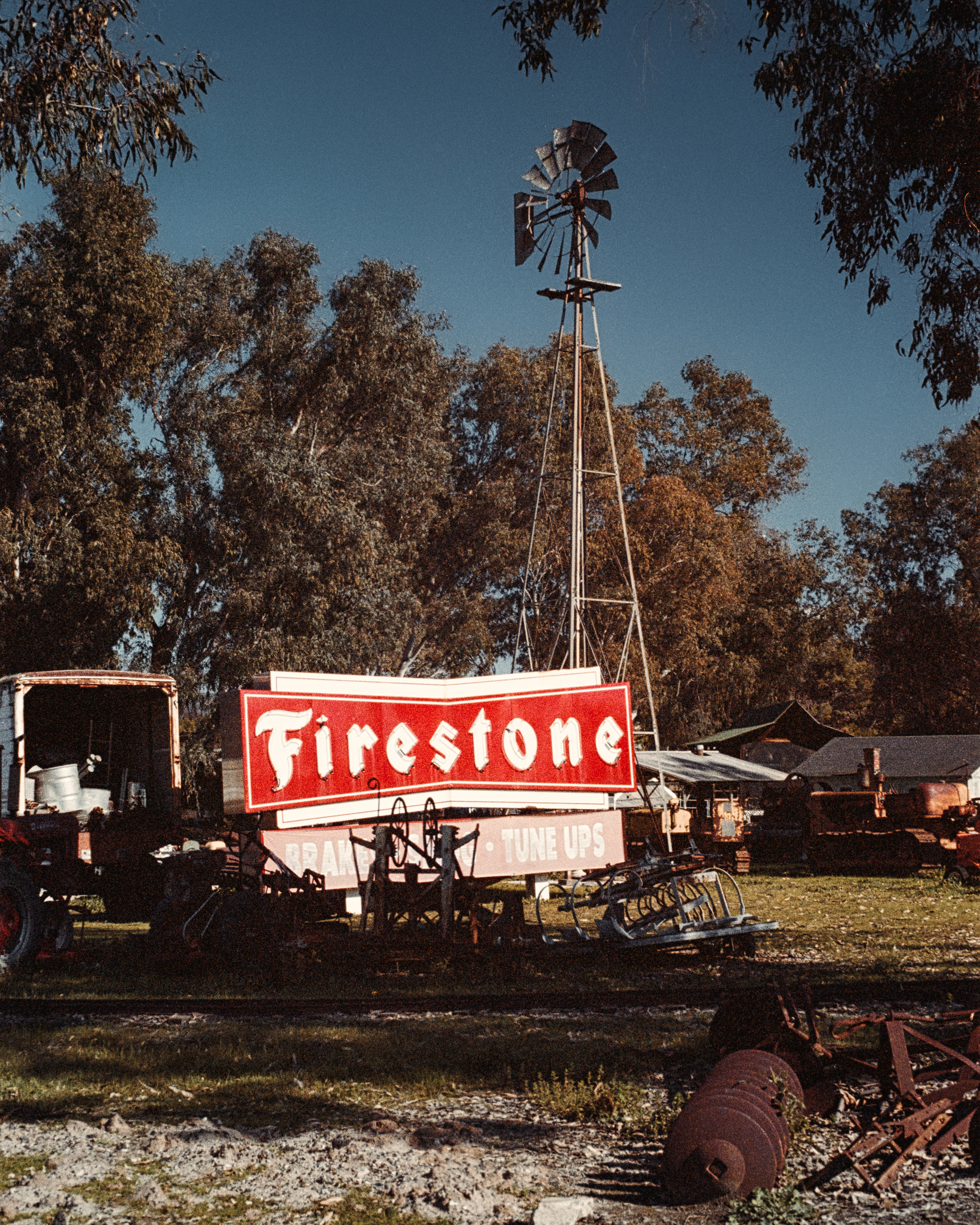 Vista, California - Nikon F4 | 50mm F8 | 1/90 | Expired Kodak GC 400