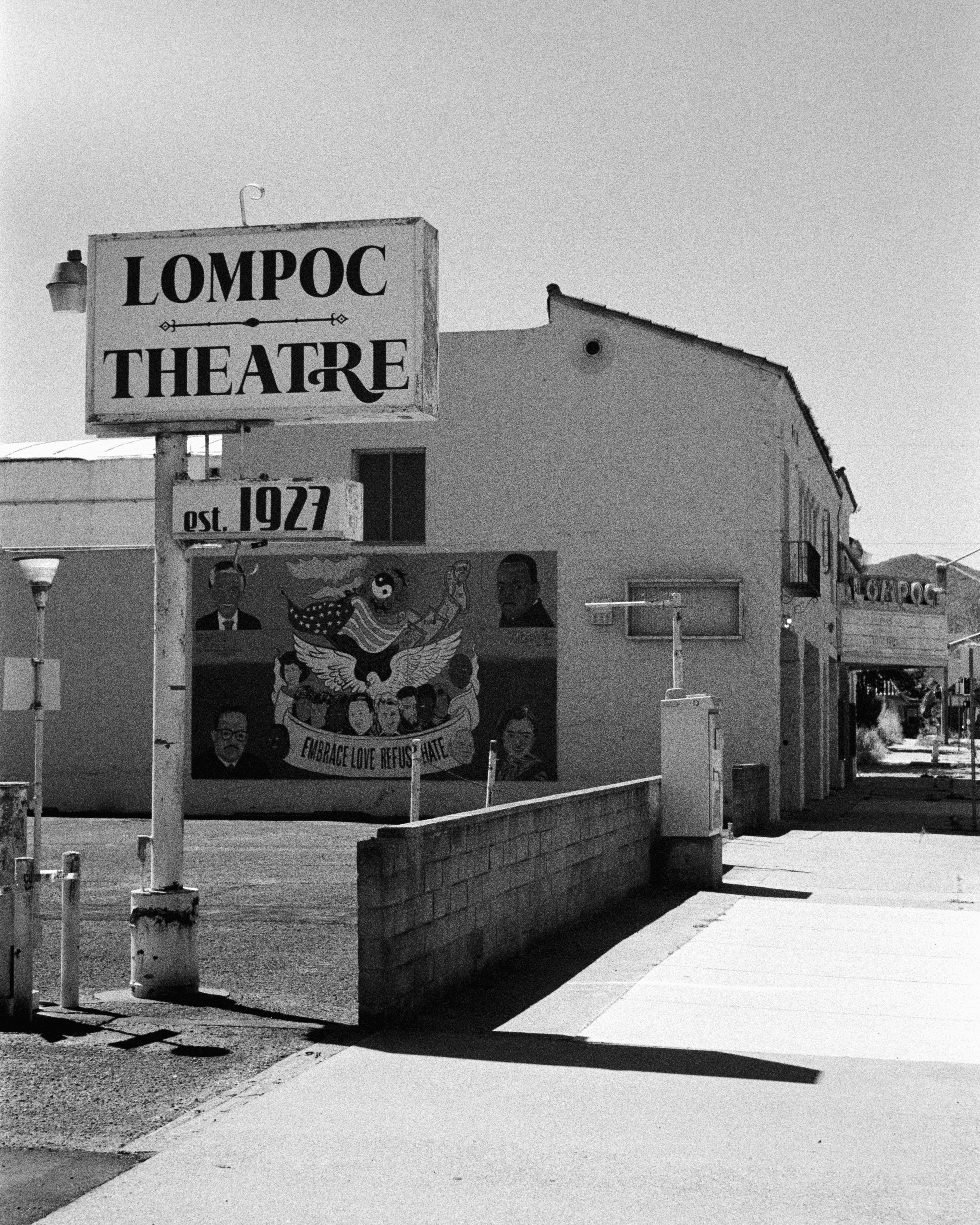 Lompoc, California - Nikon FM | 50mm | F8 | 1/500 | Ilford HP5 (Red Filter)