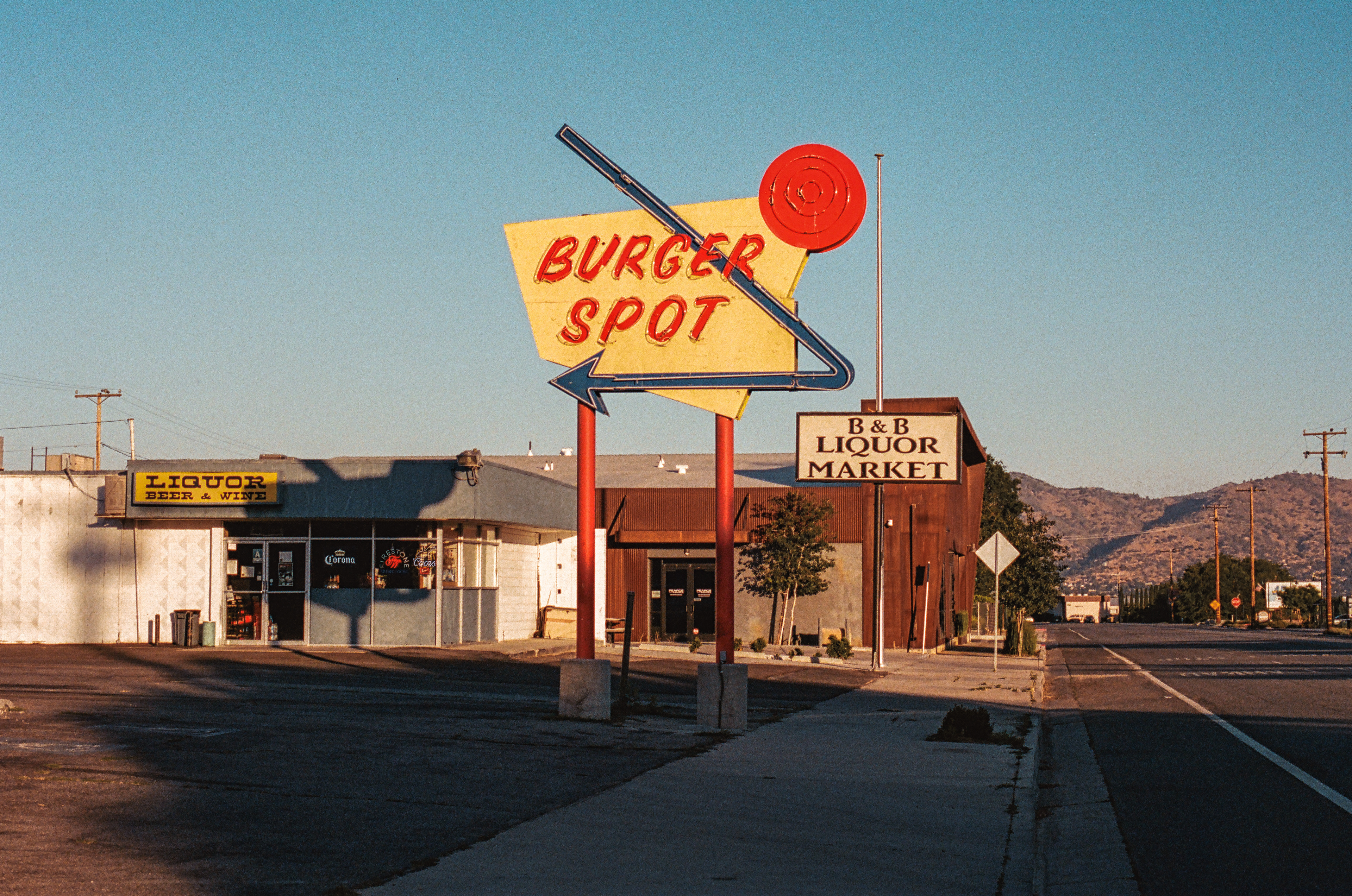 Burger Spot, Tehachapi, California