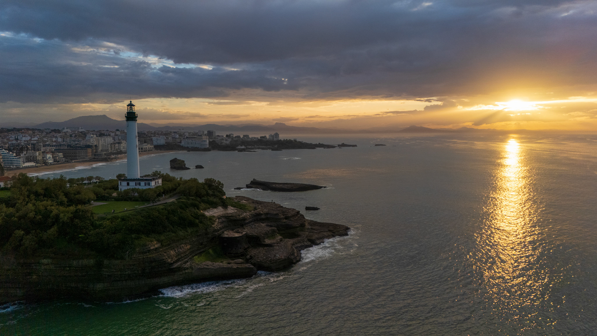 Golden hour at Biarritz Lighthouse