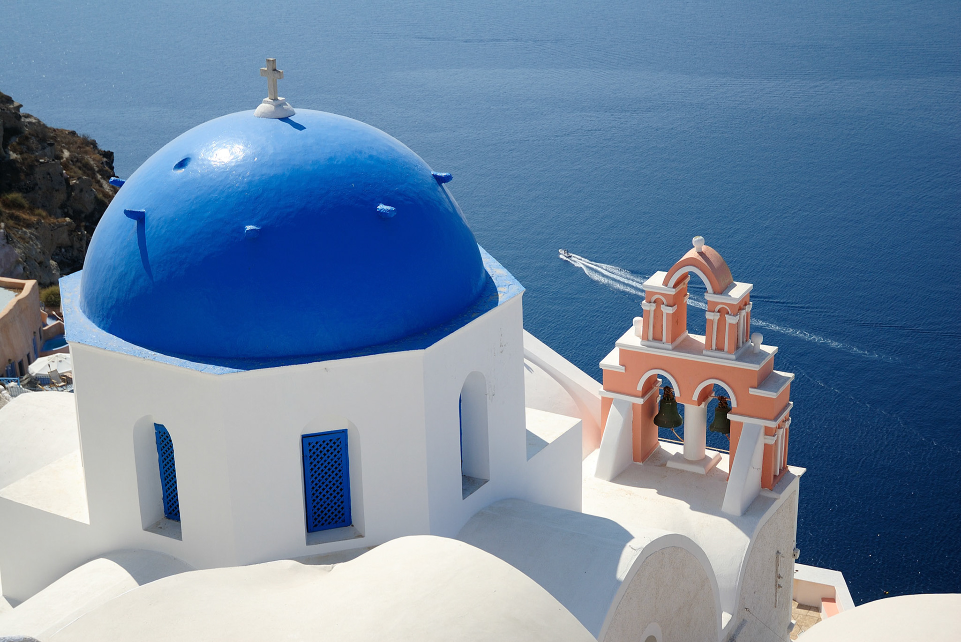 Blue sky - Oia, Santorini