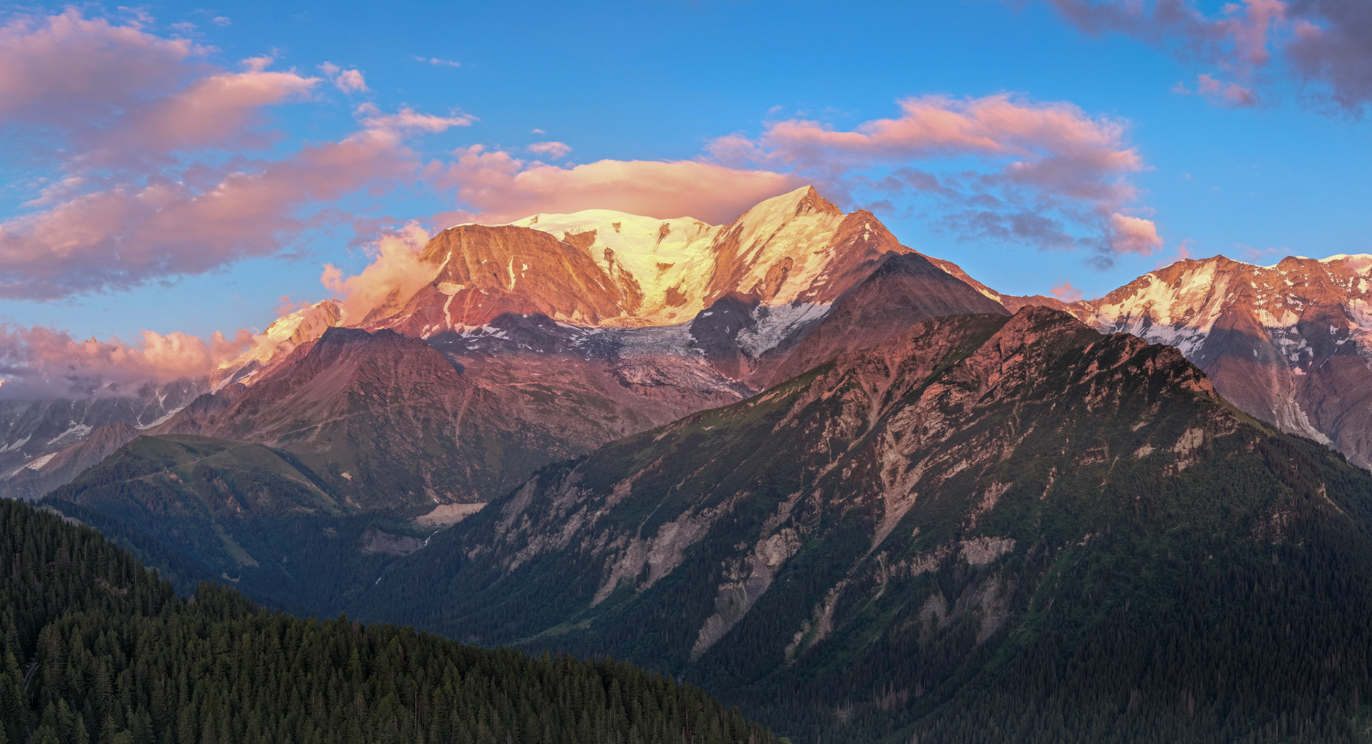 Sunset at Bionnassay Glacier