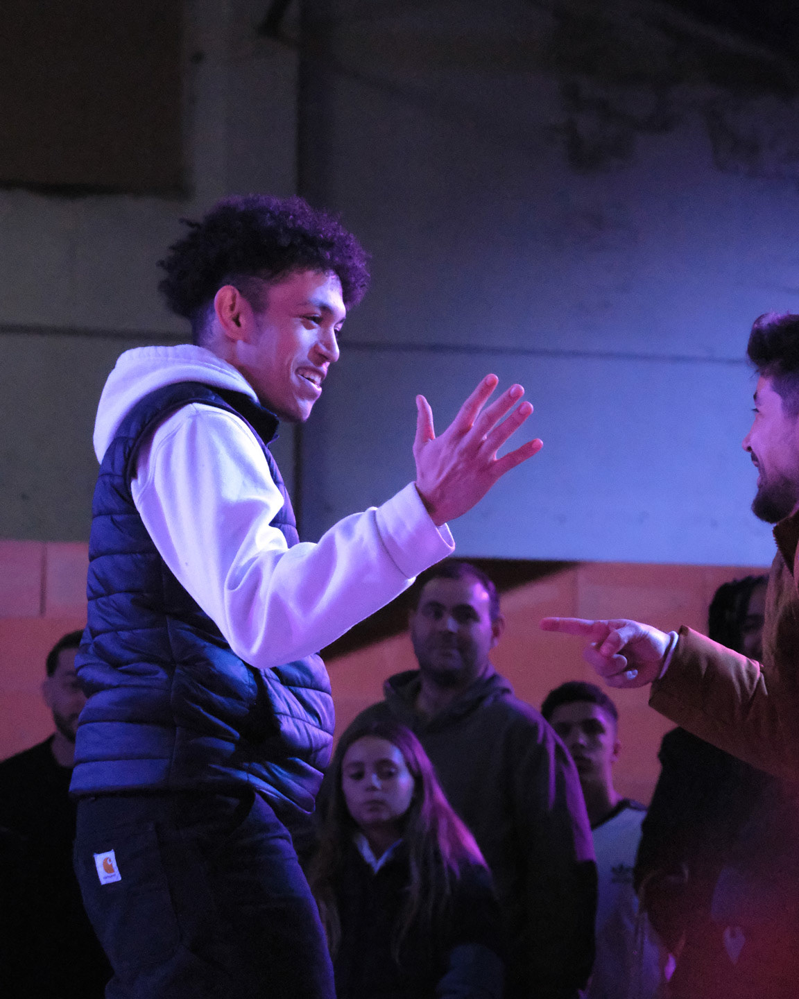 Breakdancer saluting his opponent