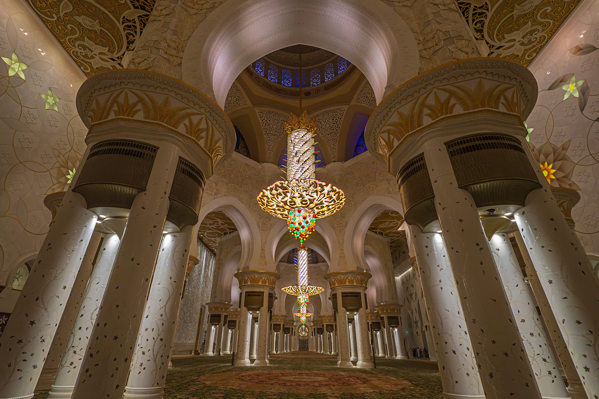 The Interior of a Hall at the Sheikh Zayed Grand Mosque, Abu Dhabi (RW089)