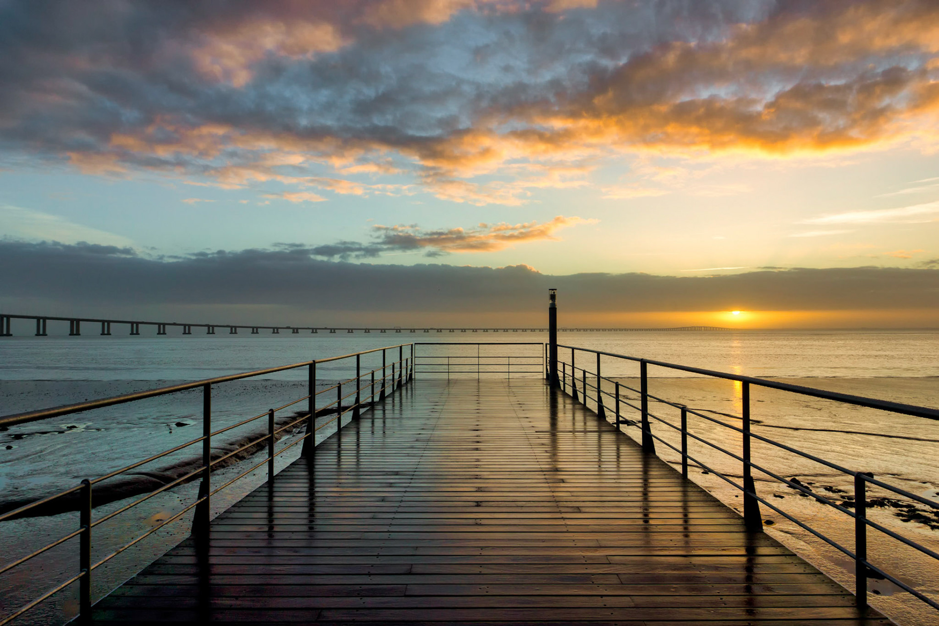 Sunrise near Ponte Vasco da Gama, Lisbon, Portugal (EU035)