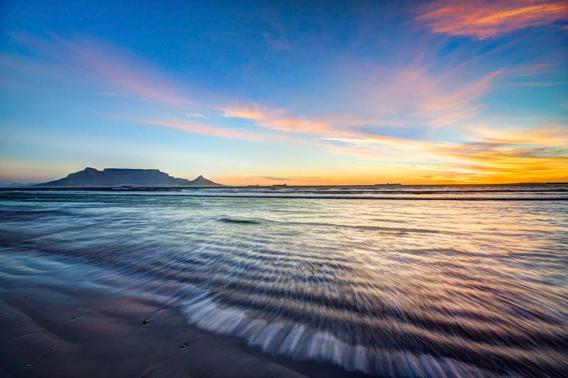 Vivid Sunset over Table Mountain, Cape Town, South Africa (SA018)