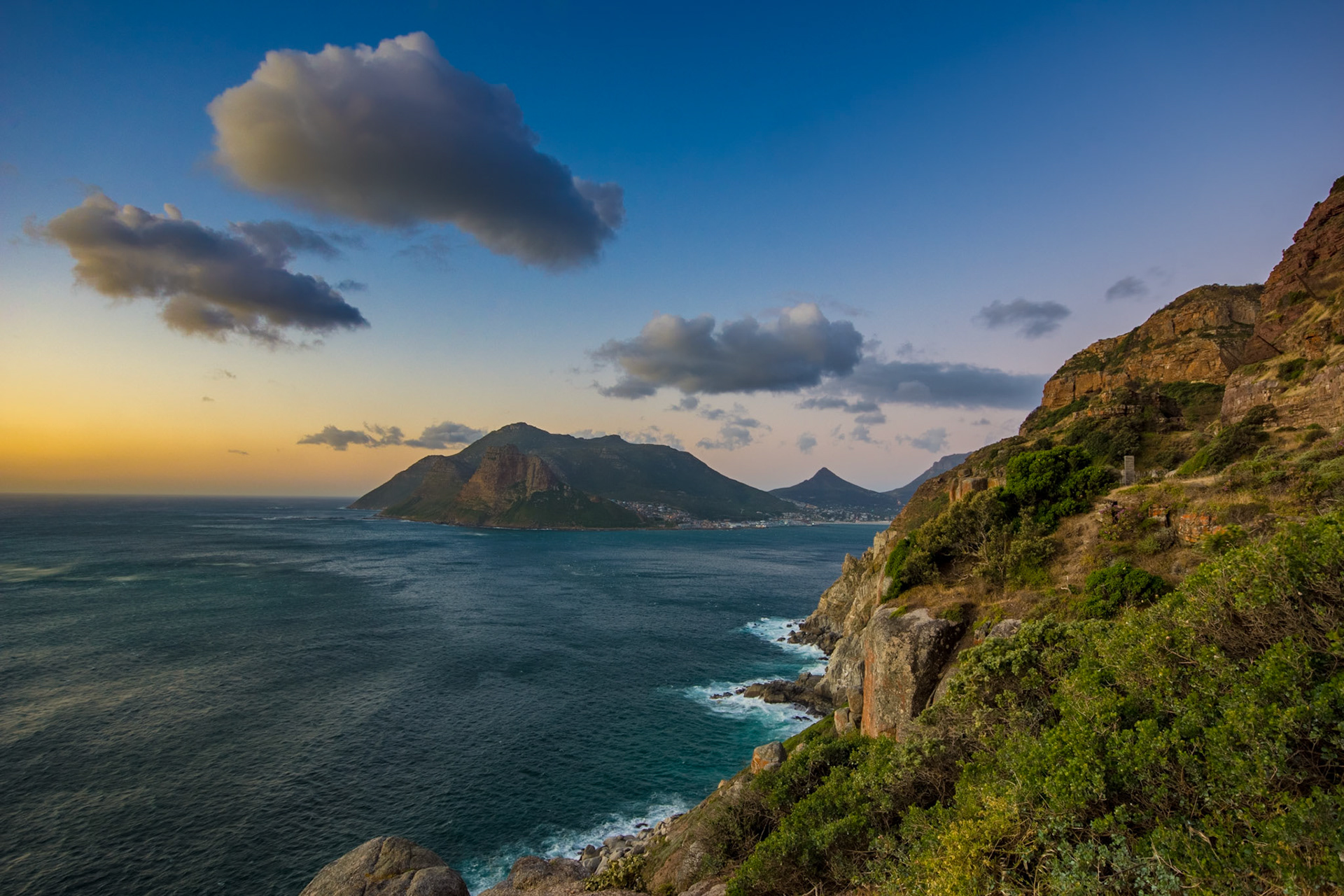 Entrance to Hout Bay, Western Cape, South Africa (SA027)