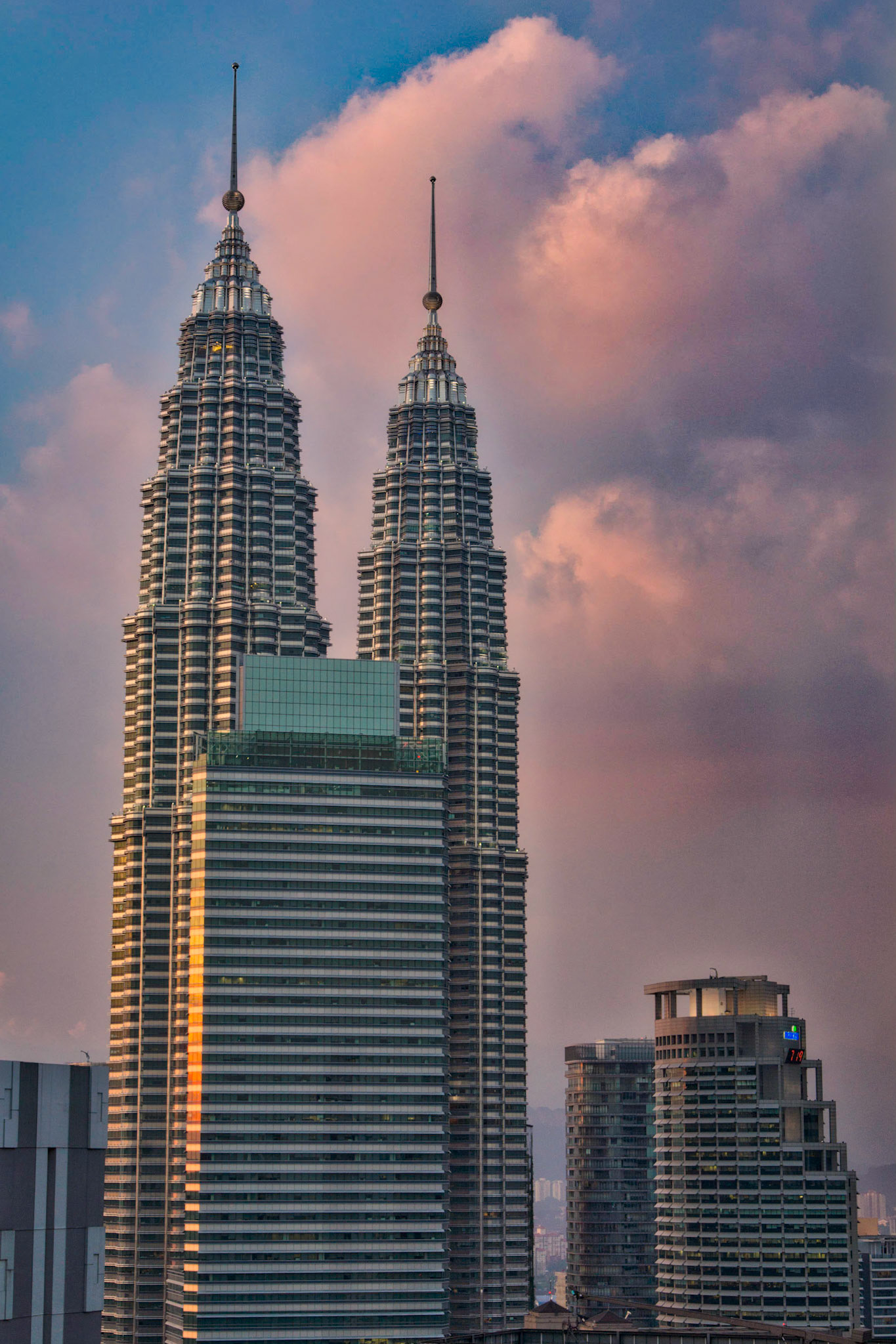Petronas Towers, Kuala Lumpur, Malaysia (RW033)