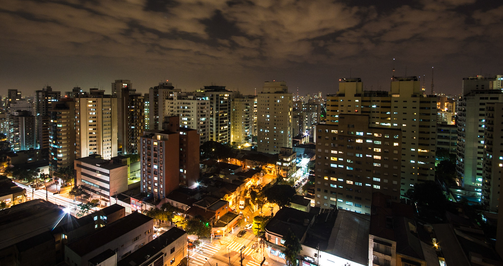 Urban Scene in Sao Paolo, Brazil (RW012)