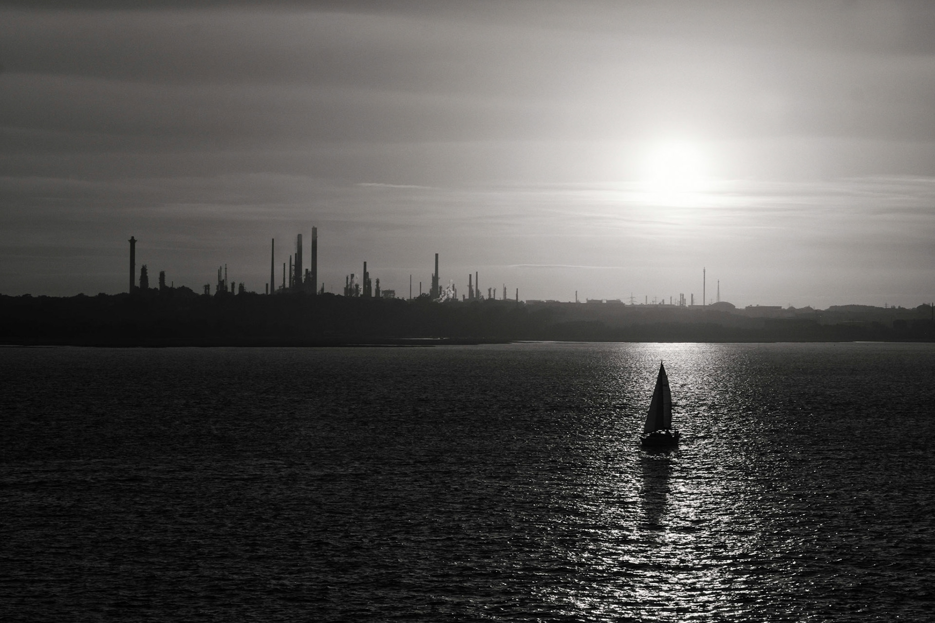 Sailing Boat near Fawley Refinery, Hampshire, UK (HA030)