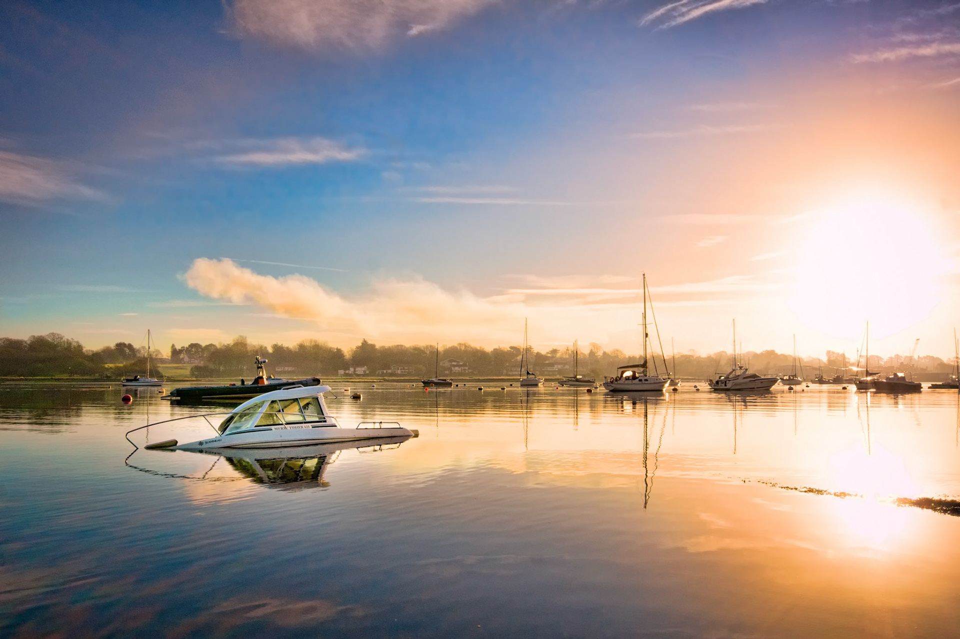Sunken Boat on the Hamble River, Hamble, Hampshire, UK (HA007)