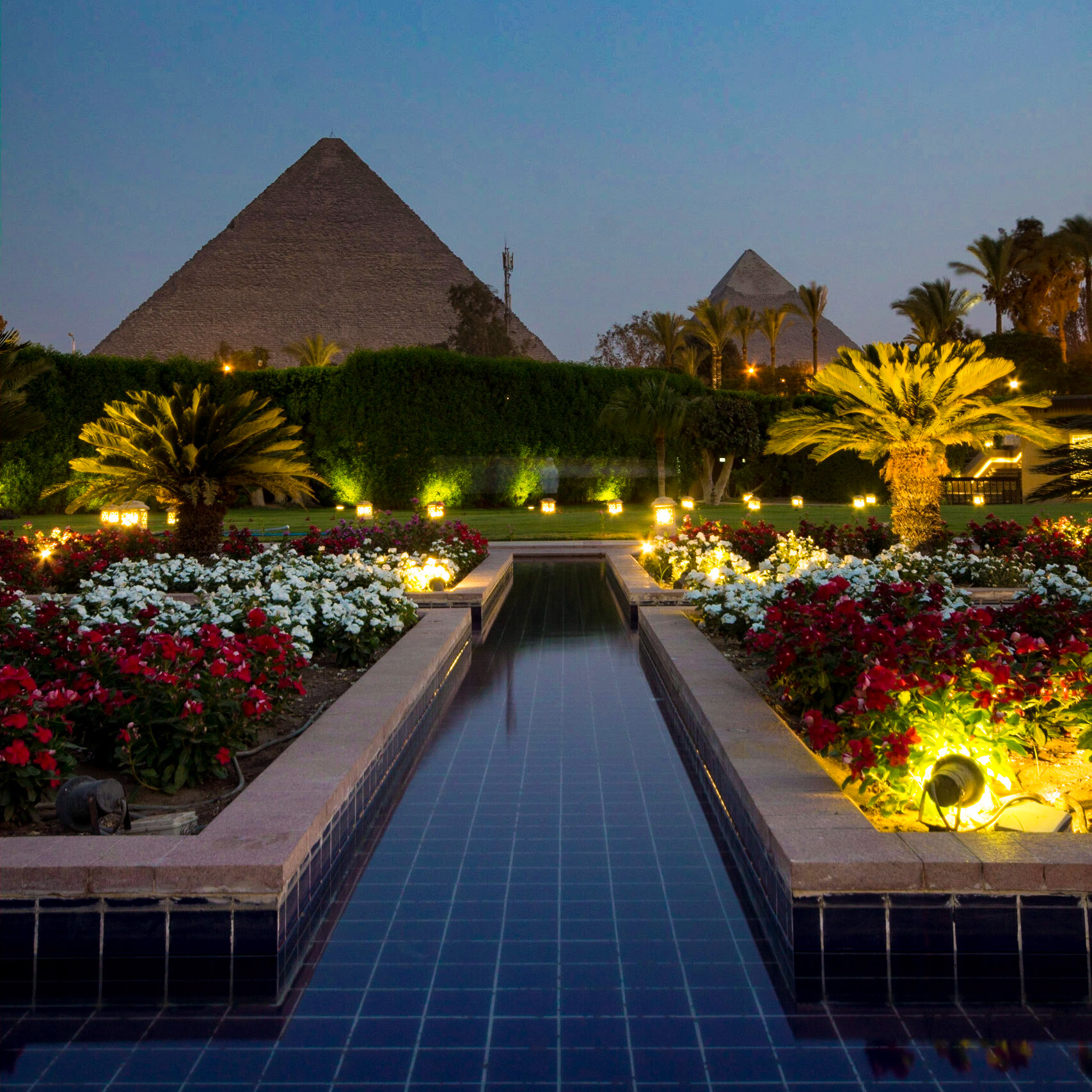 The Pyramids of Giza, Cairo, Egypt (RW067)