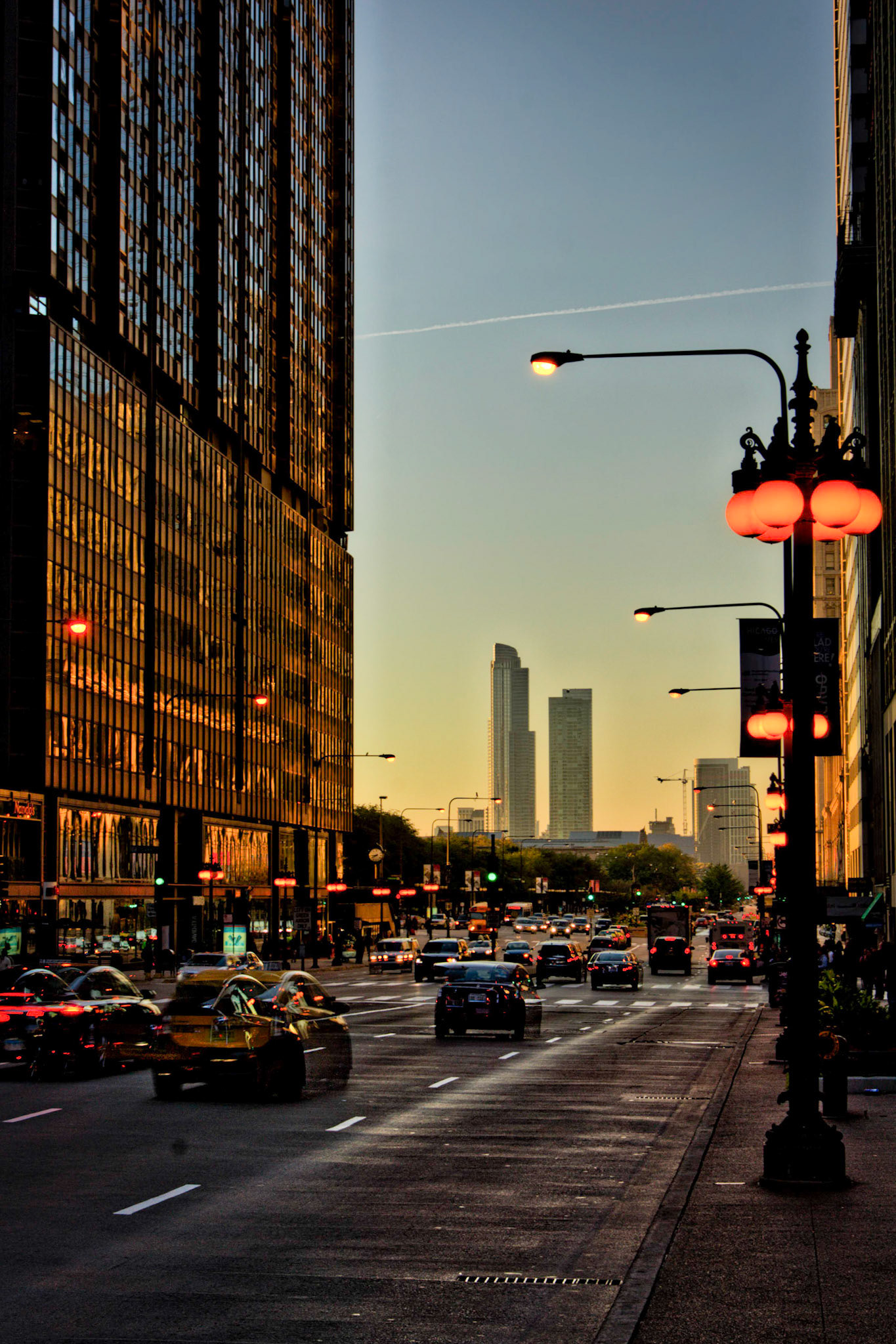 Street Scene in Downtown Chicago, USA (RW041)