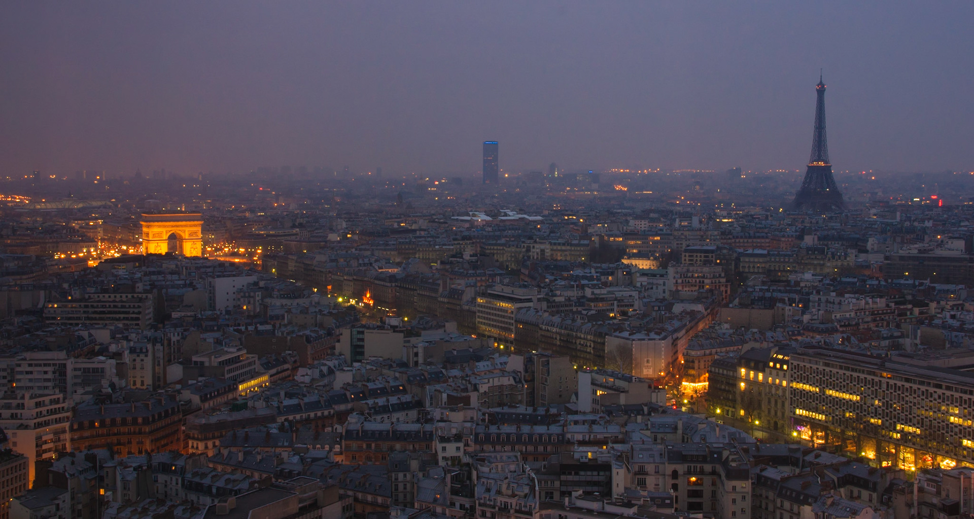 Early Morning in Paris, France (EU009)