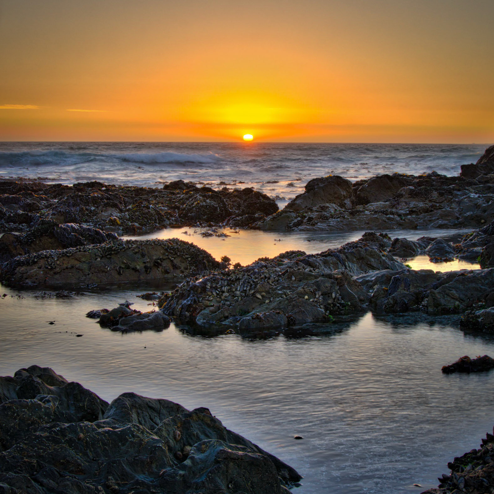 Sunset at Bloubergstrand, Cape Town, South Africa (SA050)