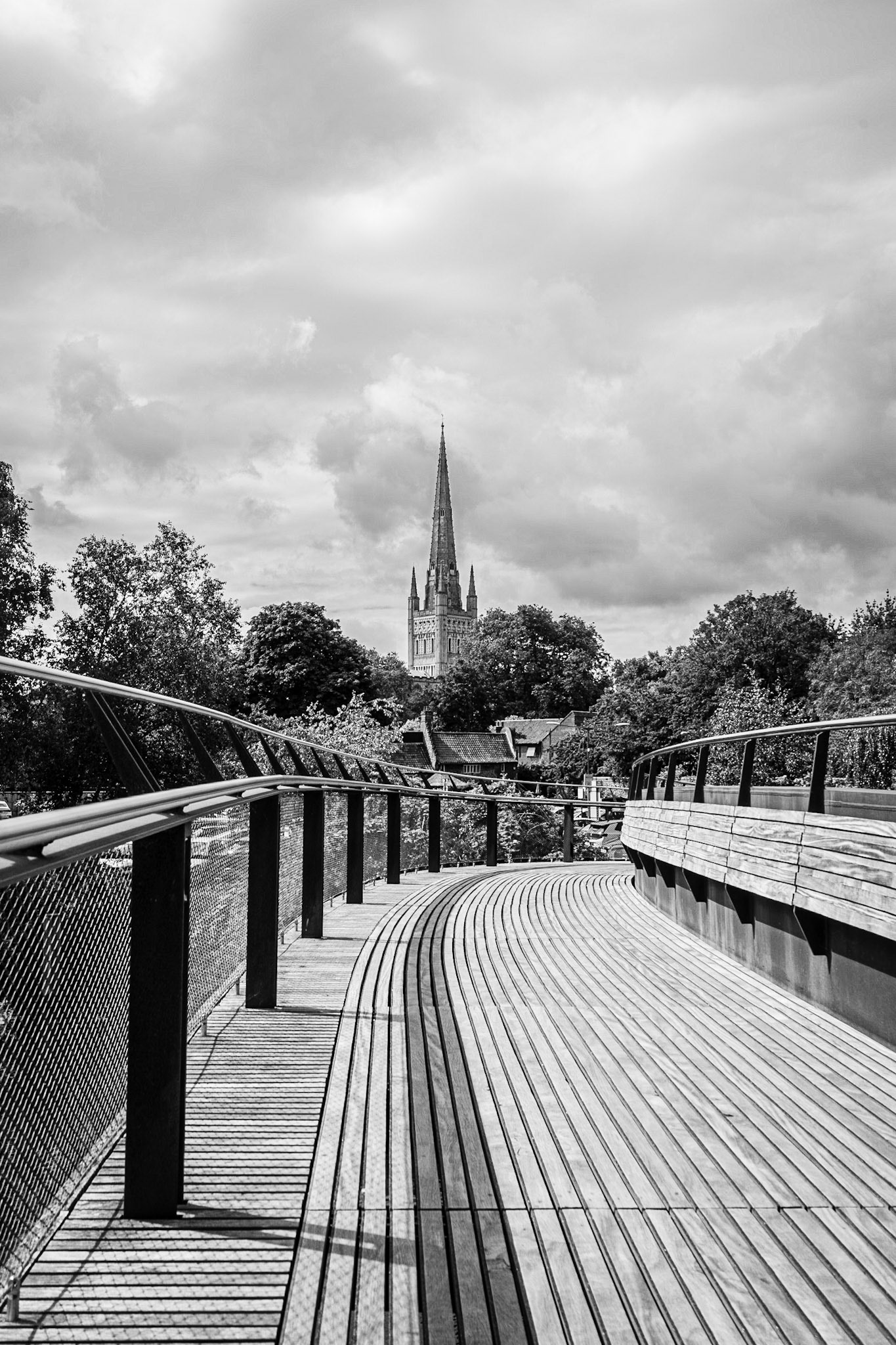 Footbridge with Norwich Cathedral in the Background, Norfolk, UK (UK032)