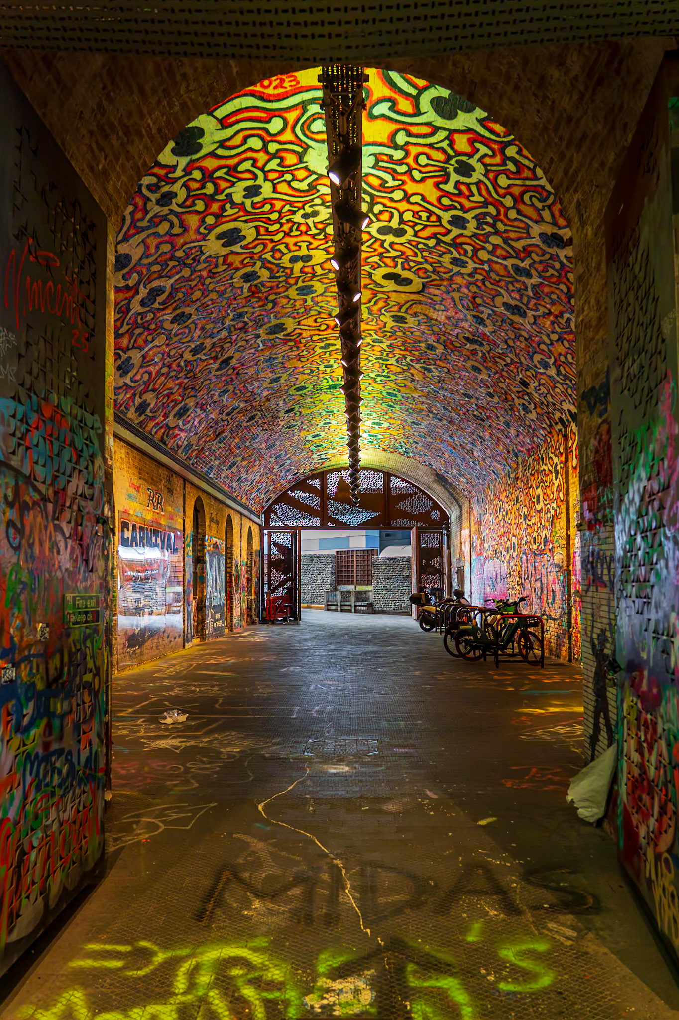 Leake Street Tunnels, London, UK (UK049)