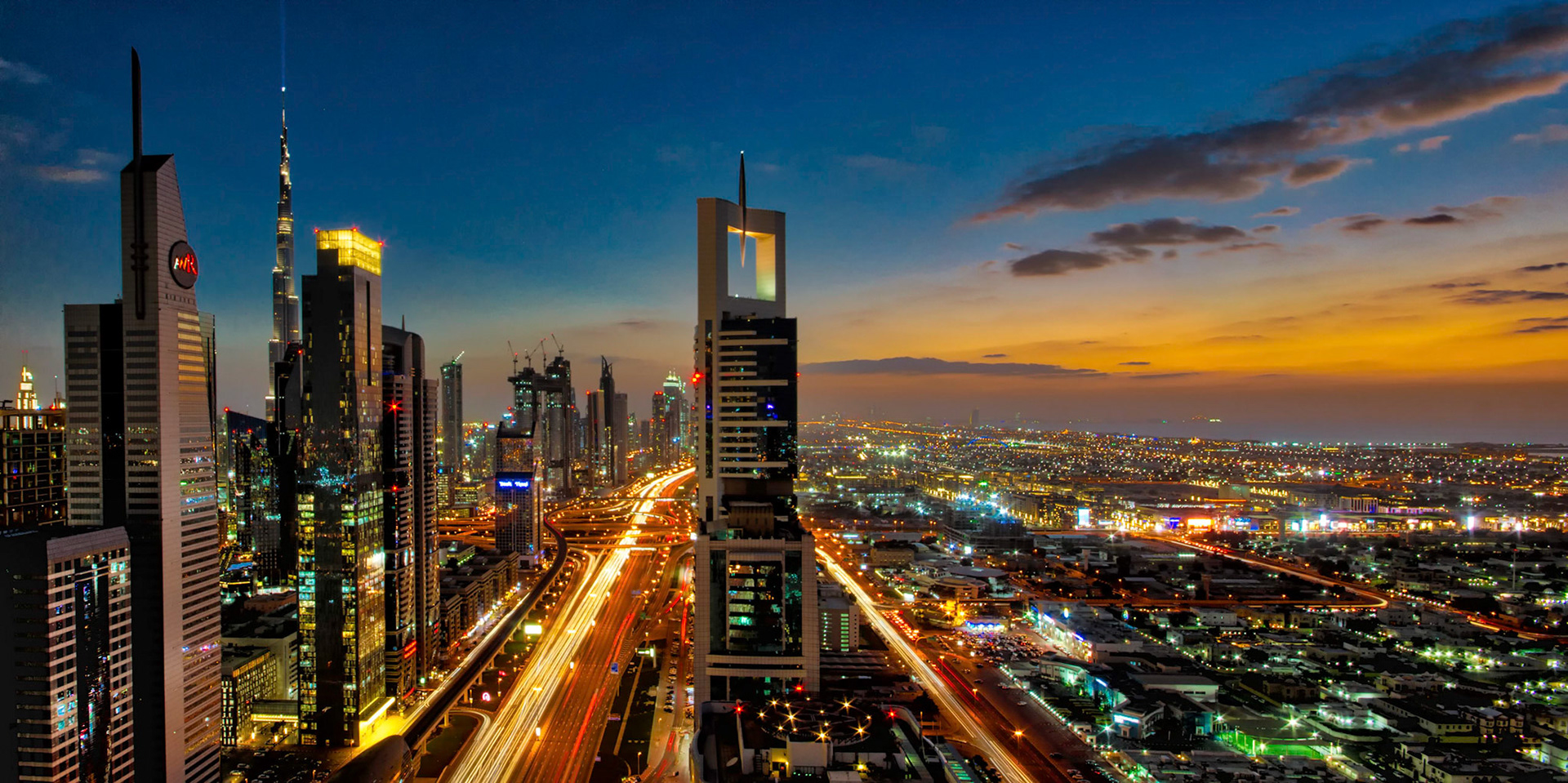 Sheikh Zayed Road and Skyline from the Level 43 Sky Lounge, Dubai (RW048)