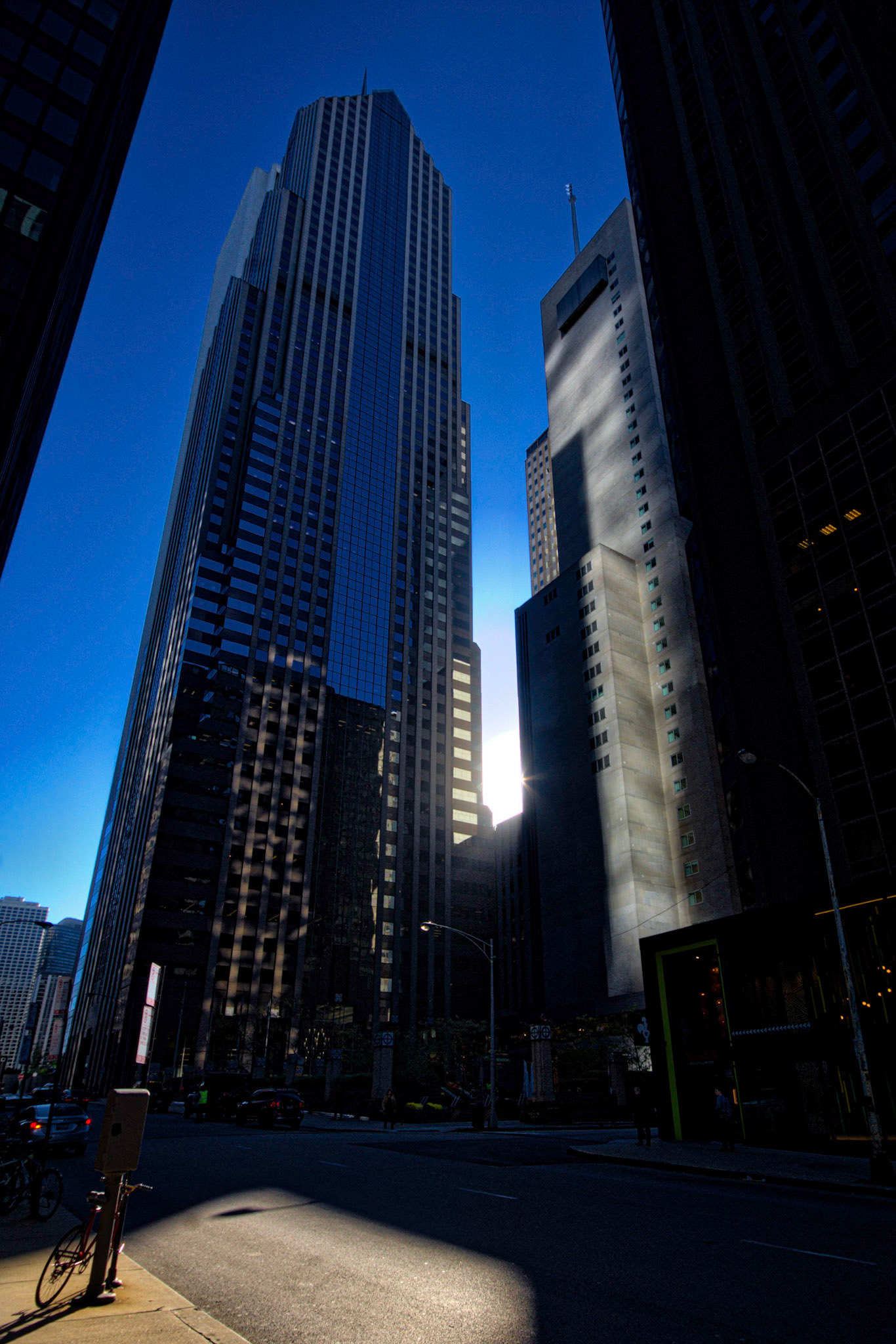 Sunrise in Downtown Chicago, USA (RW036)