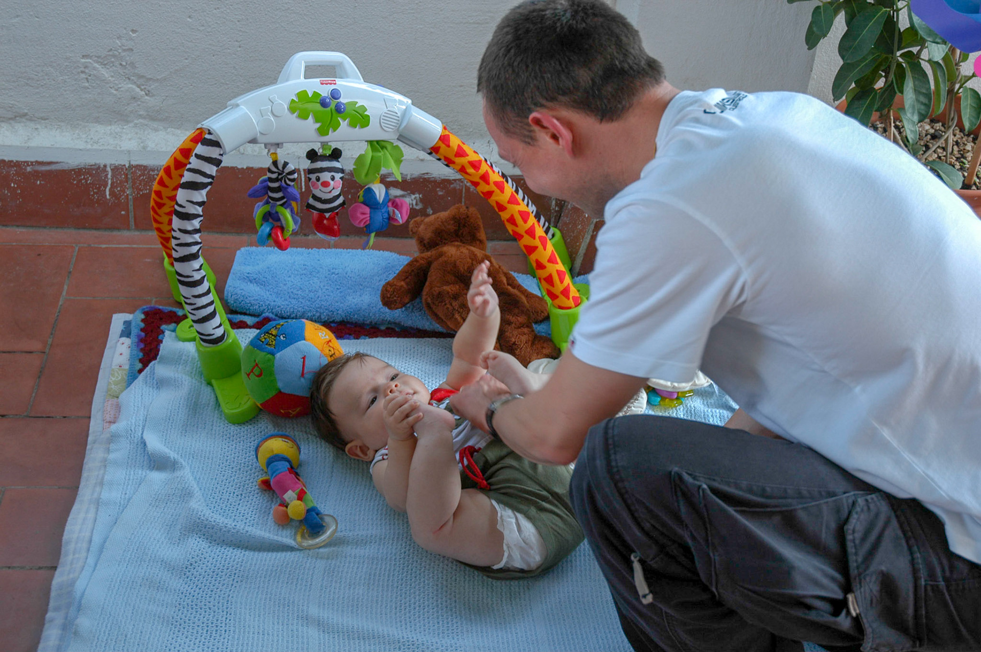 This long distance parenting thing works a treat.