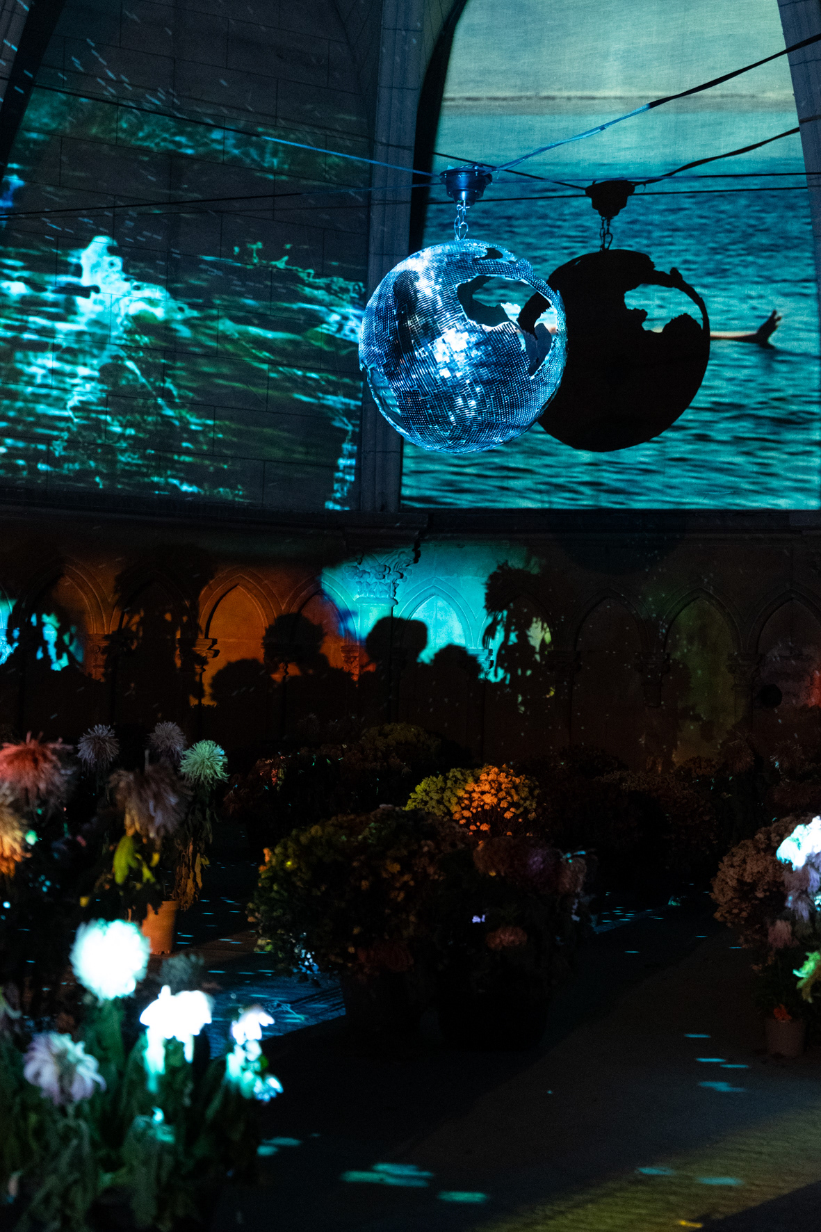 let's dance for fear tonight is all | exposition collective Noir Salle, com. coll. Riveté, Les Trinitaires, Metz, 2025 